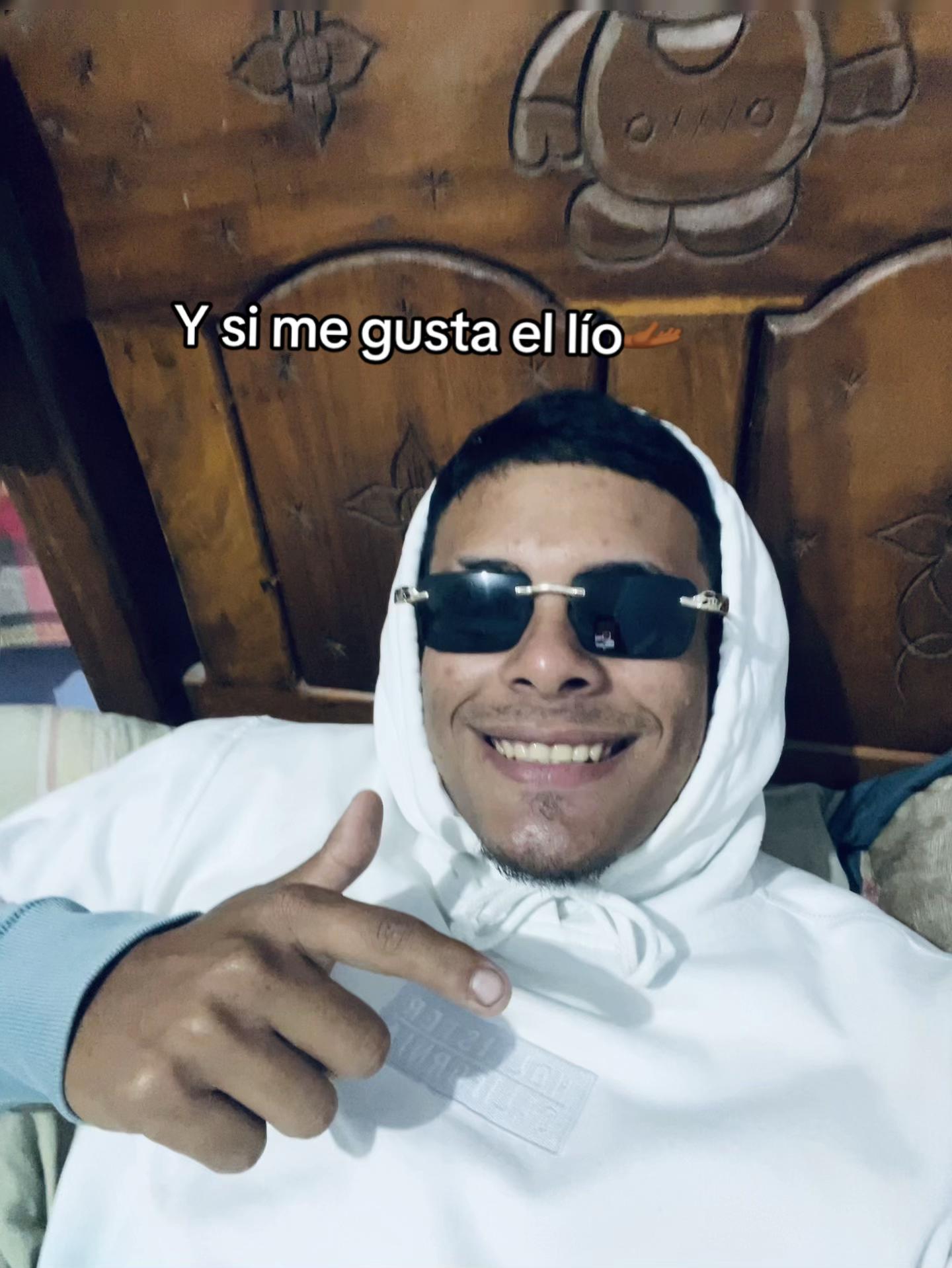 @𝕵