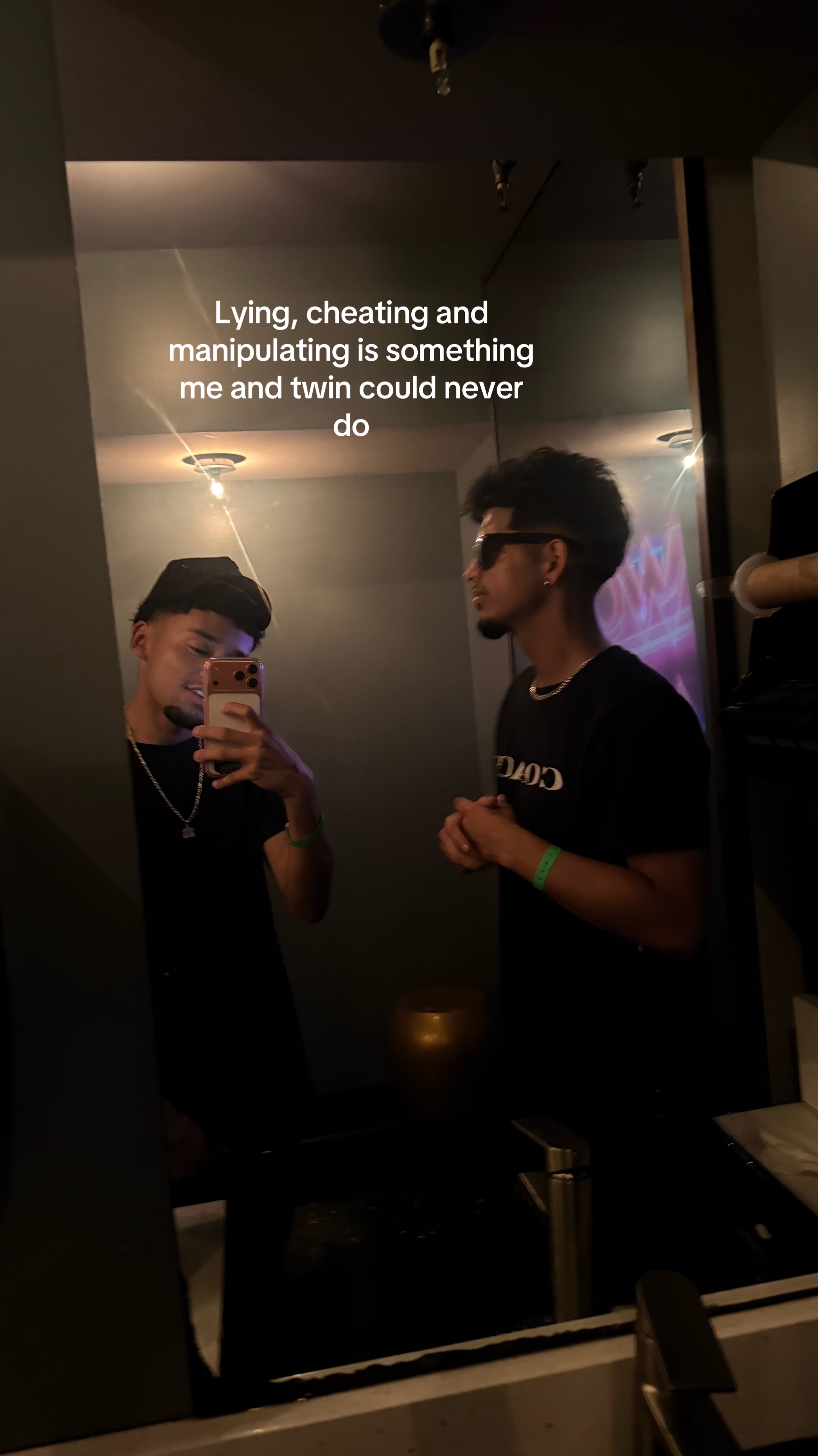 @Fwluisc