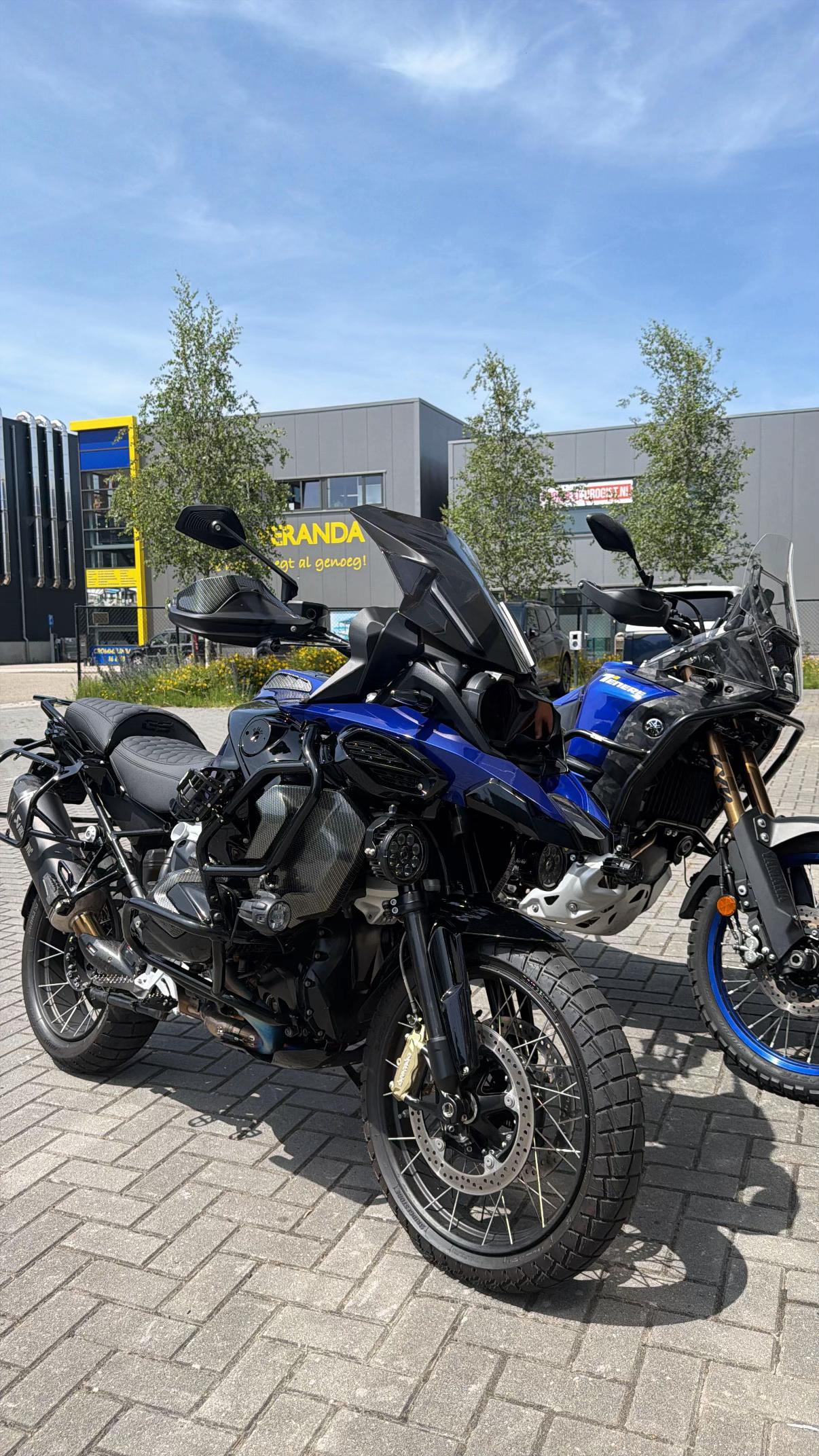 @hollandmotorworld