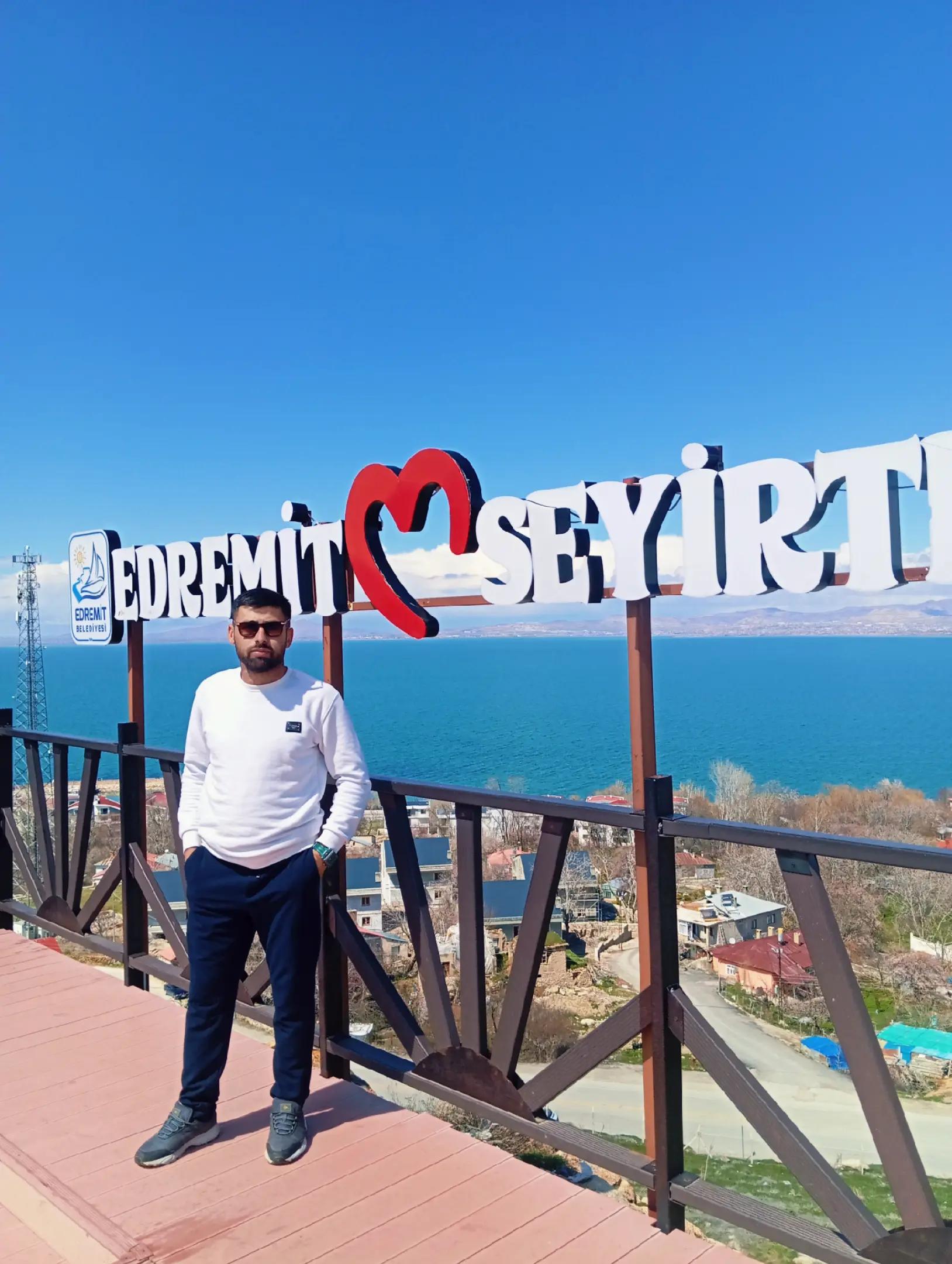 @Eyy&uuml;p Demir 72