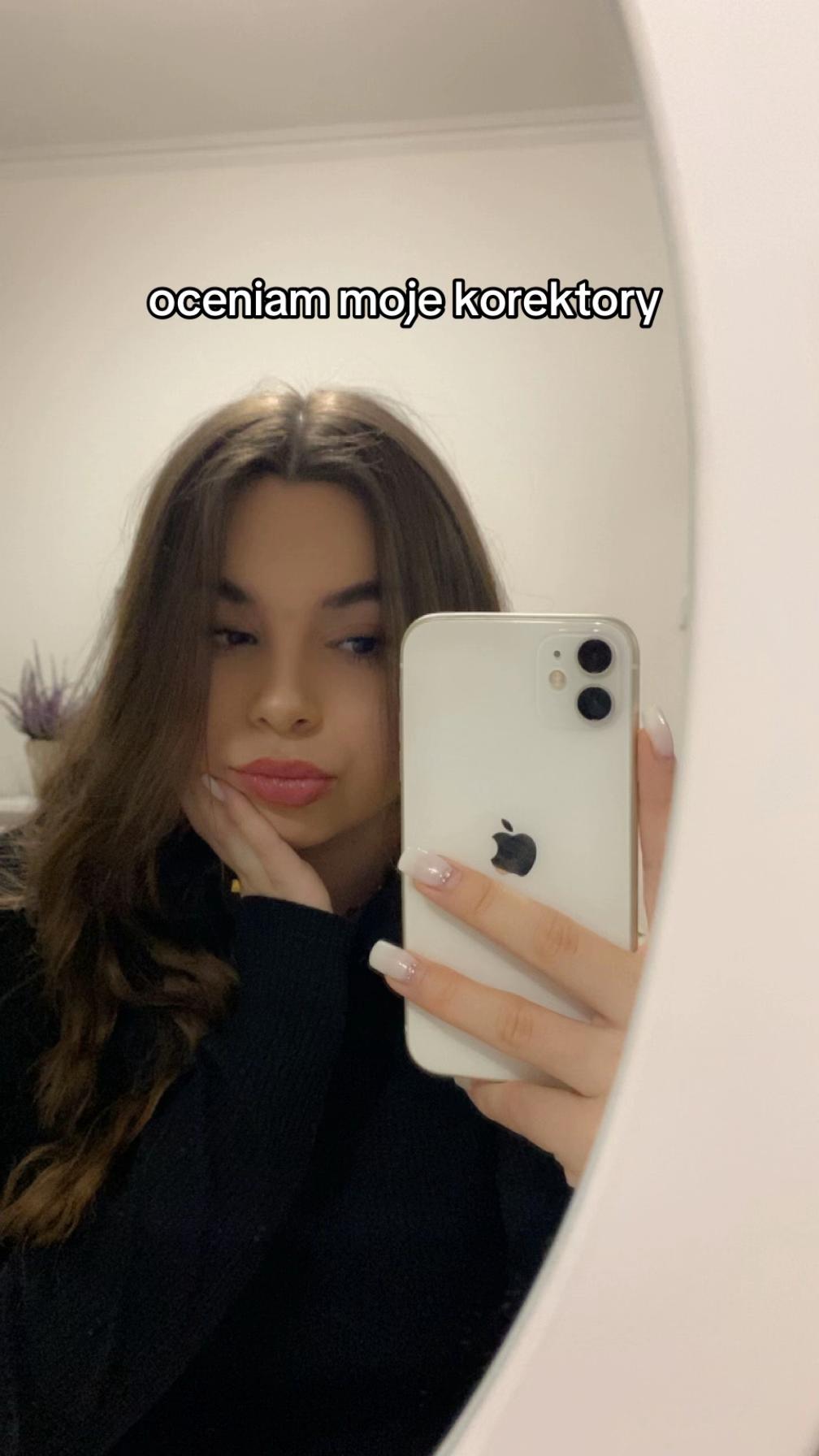 @𝒲☁️