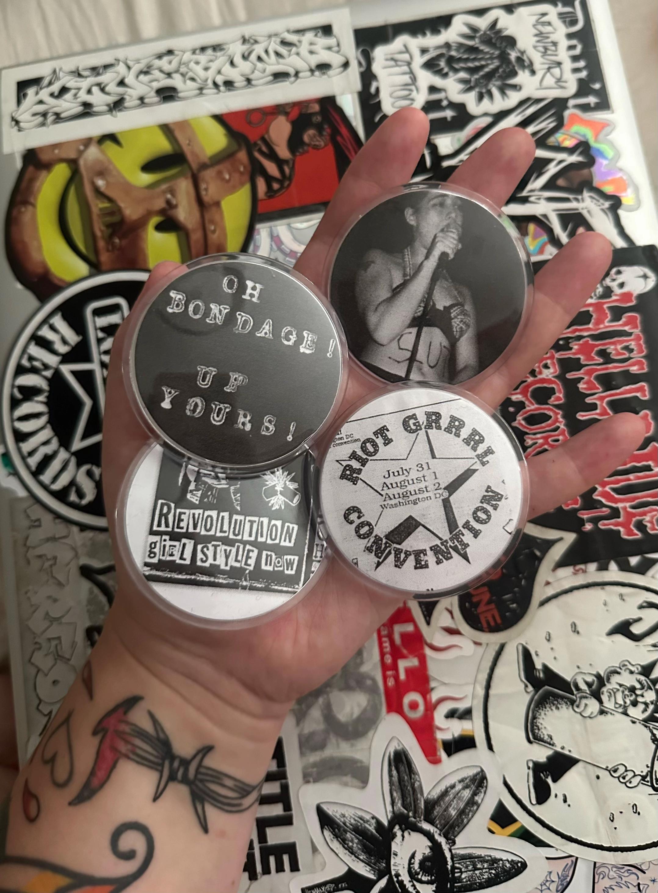 @GRRRL POWER ZINE
