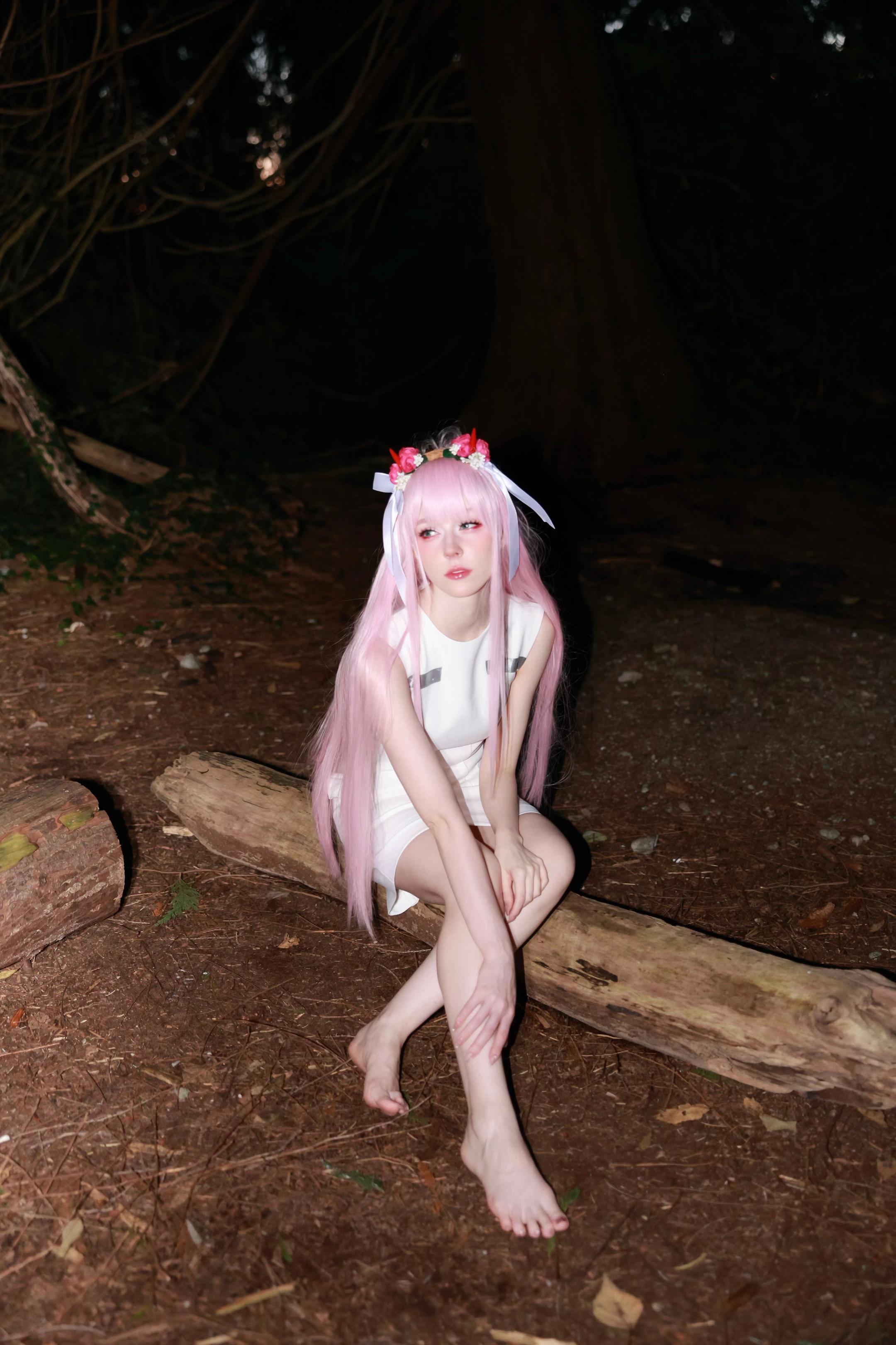 @F0̷X ⪩. .⪨