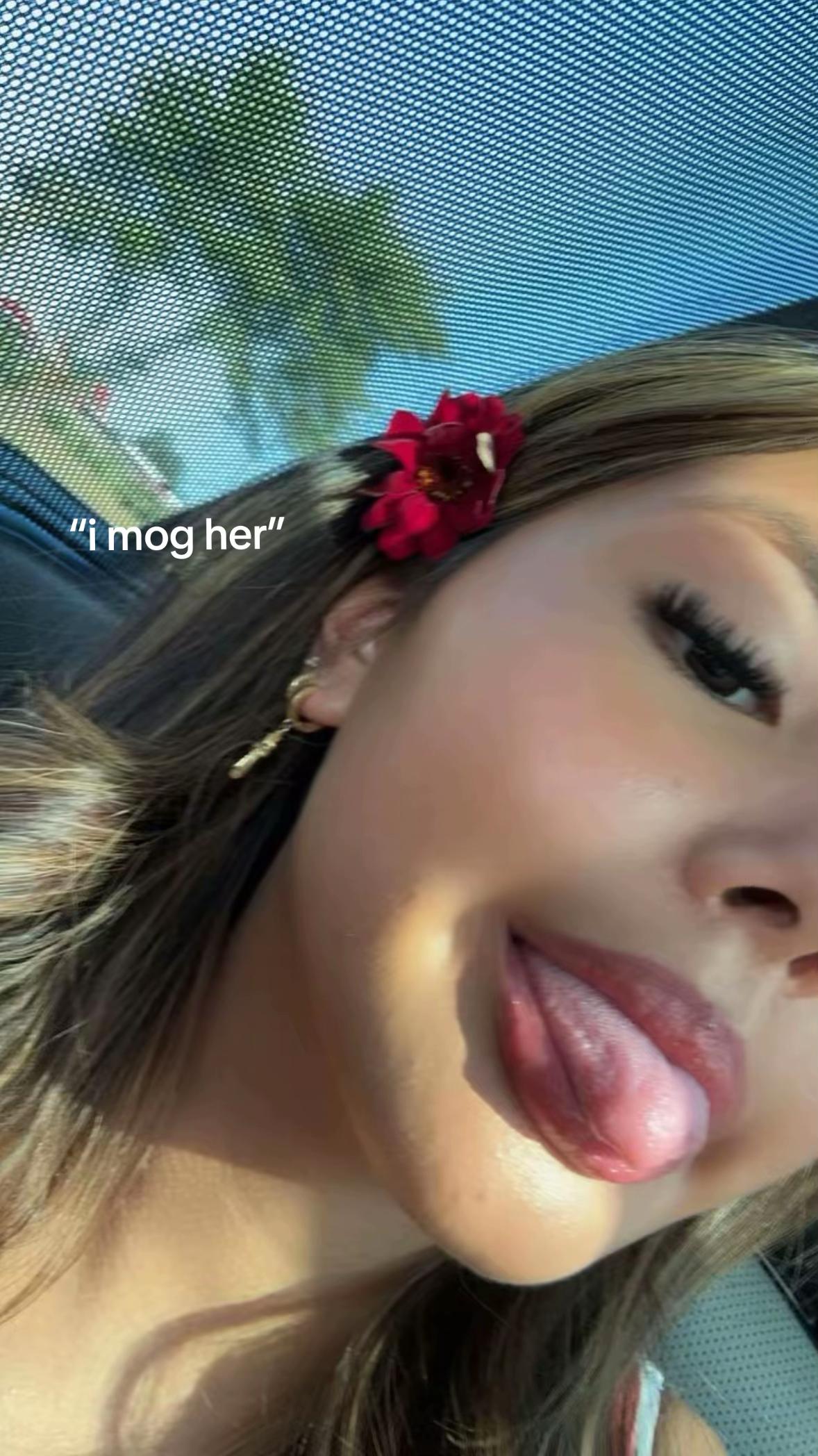 @⃟