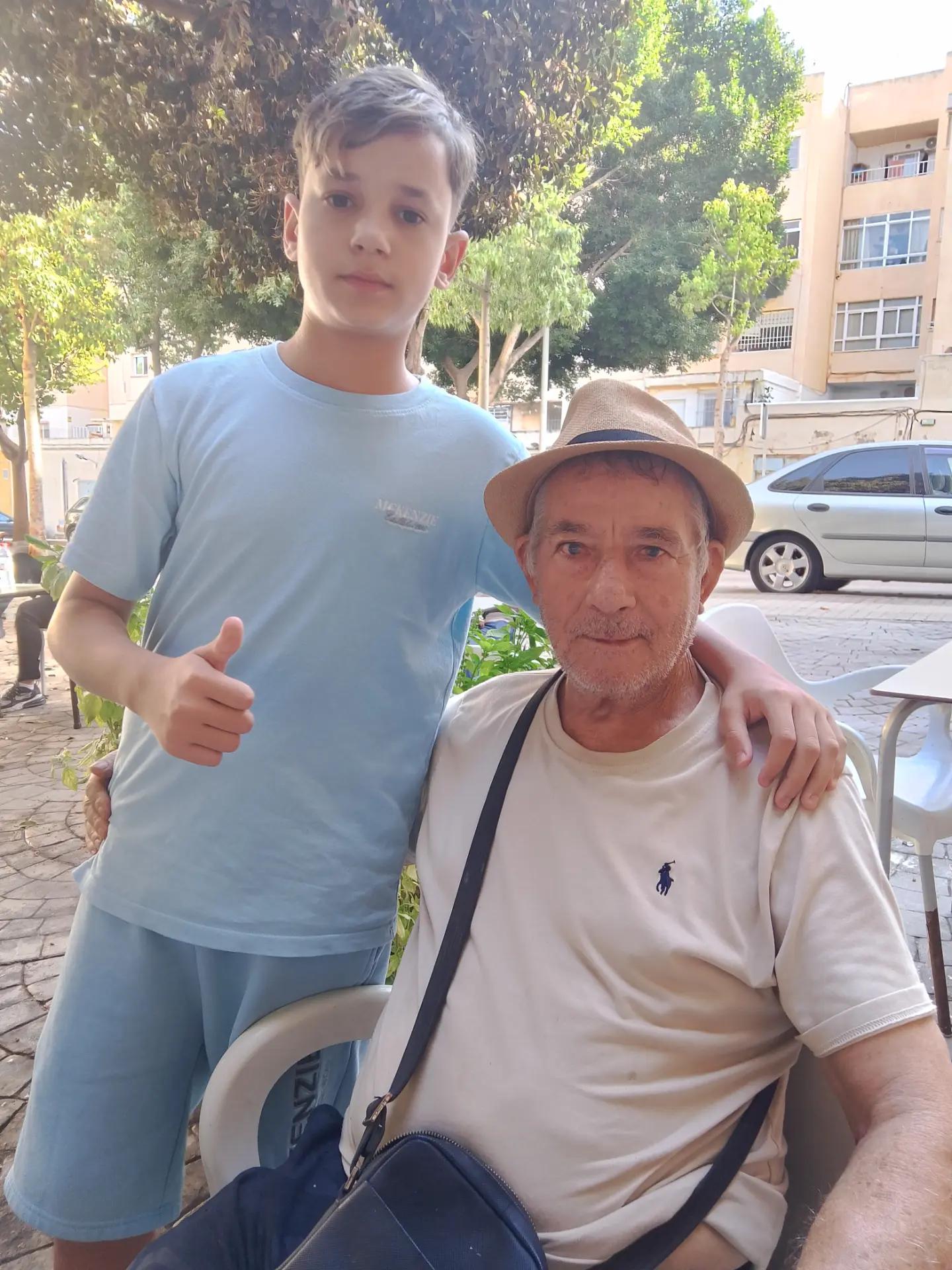 @Hermano Emilio El pescas 1