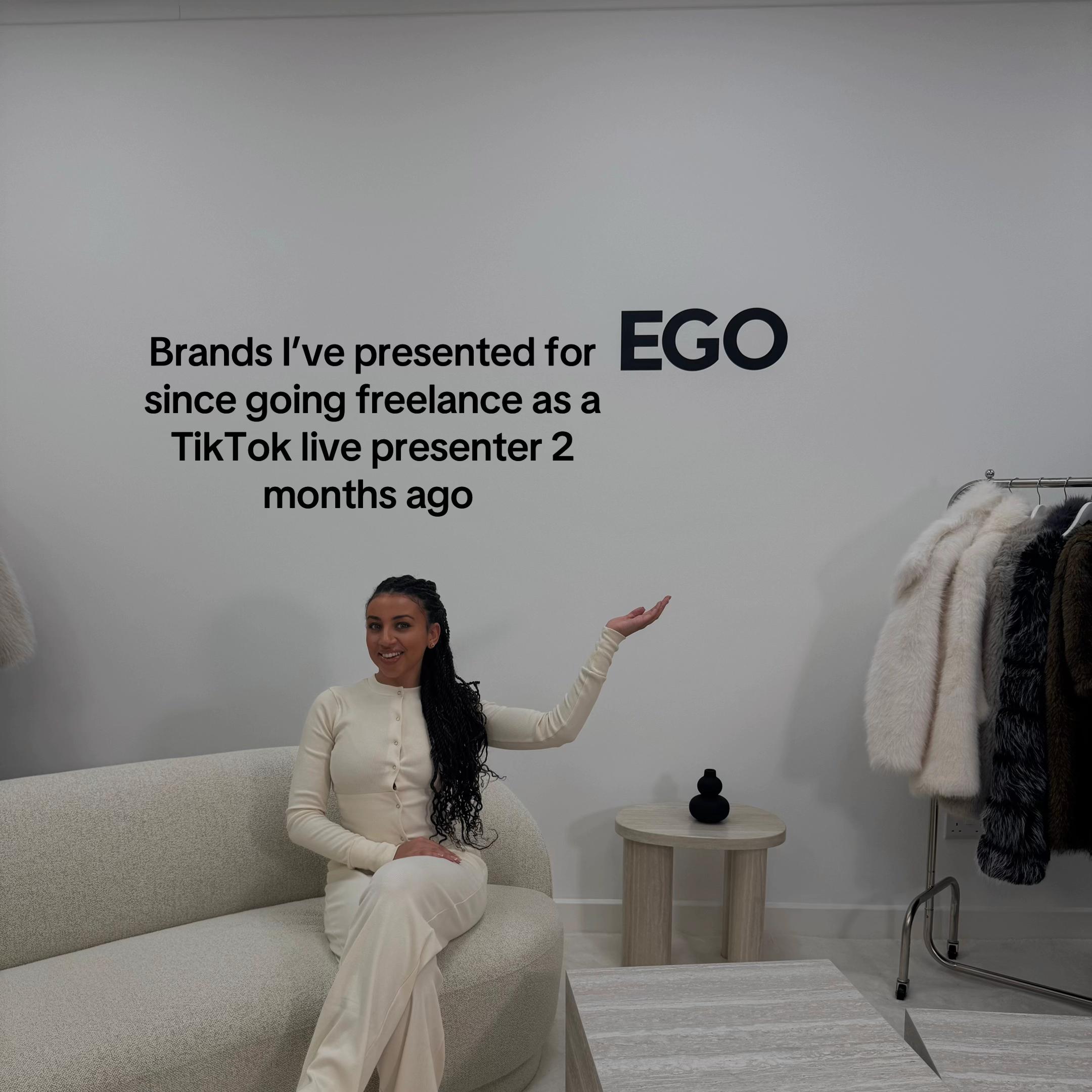 @Molly Ann | Presenter | UGC ๐ค