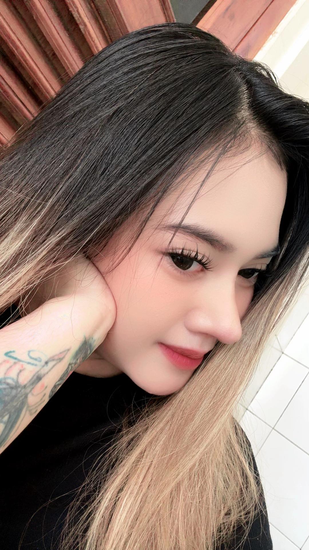 @Laura Beauty🌹