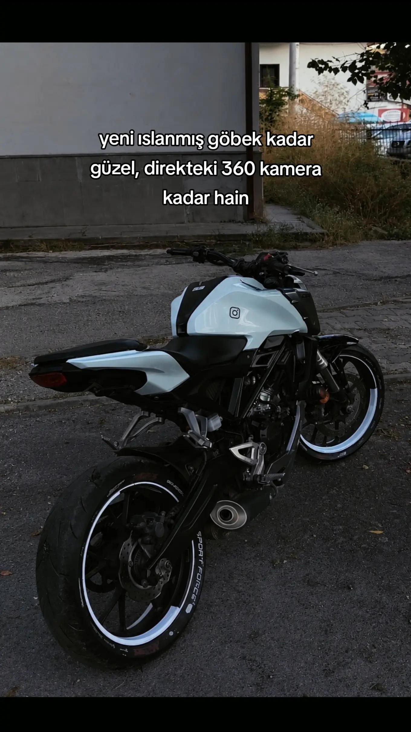 @Eren_cb