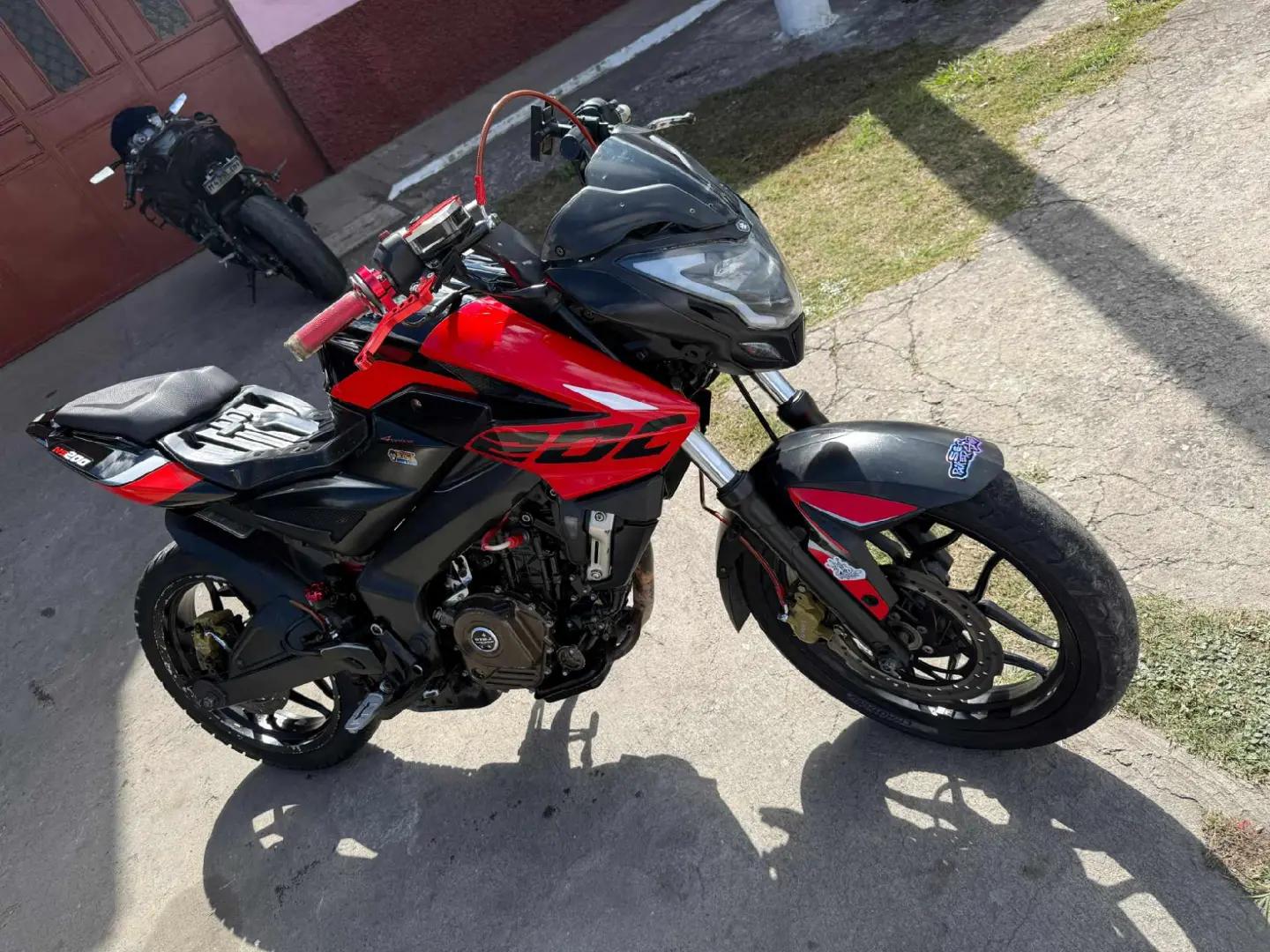 @𝐓𝐨𝐧𝐲 81