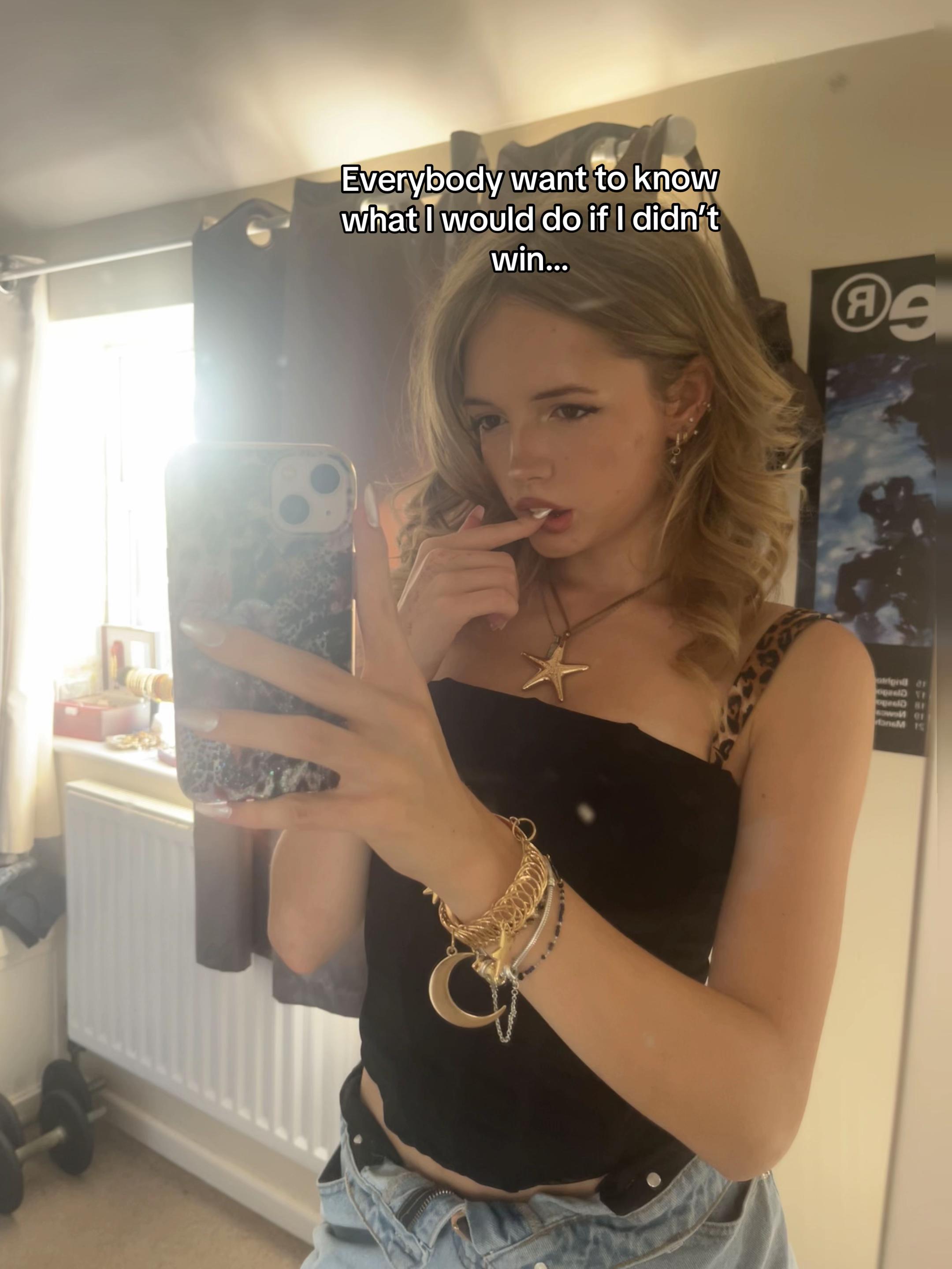 @Maisie