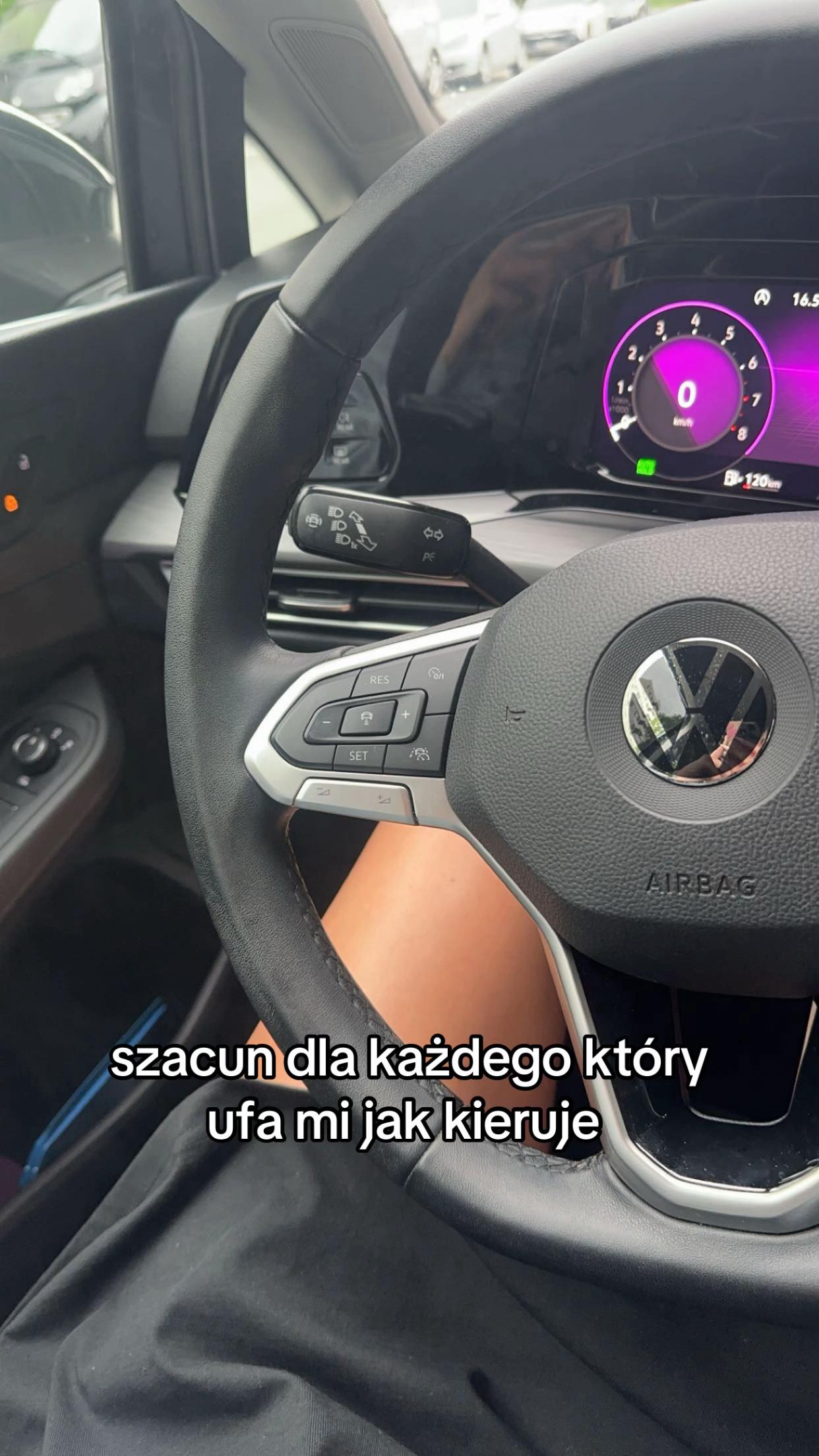 @oliwiaknd