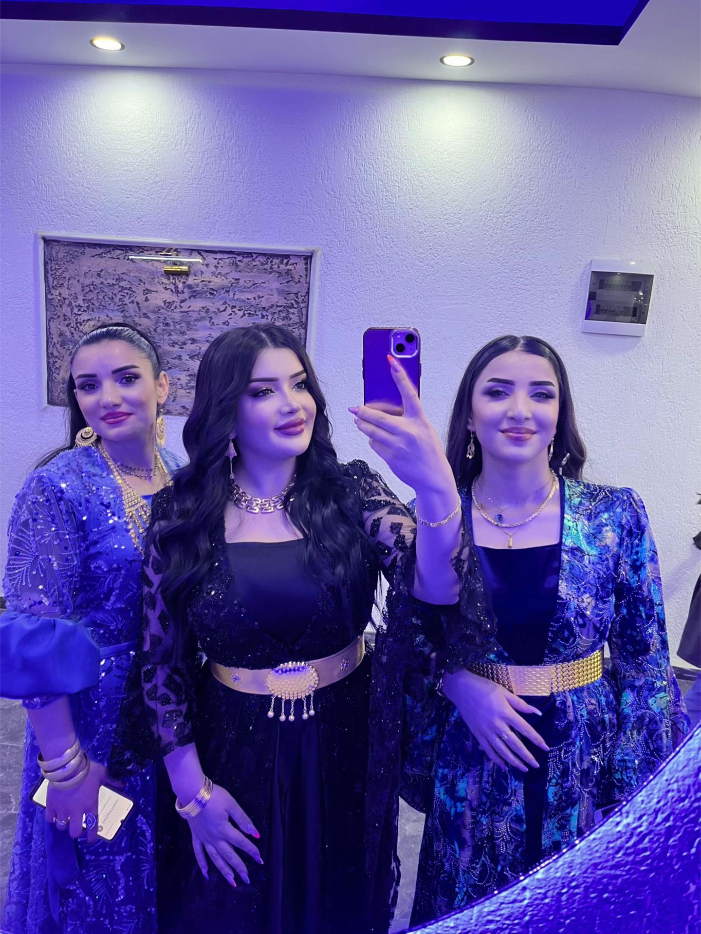 @Ayss
