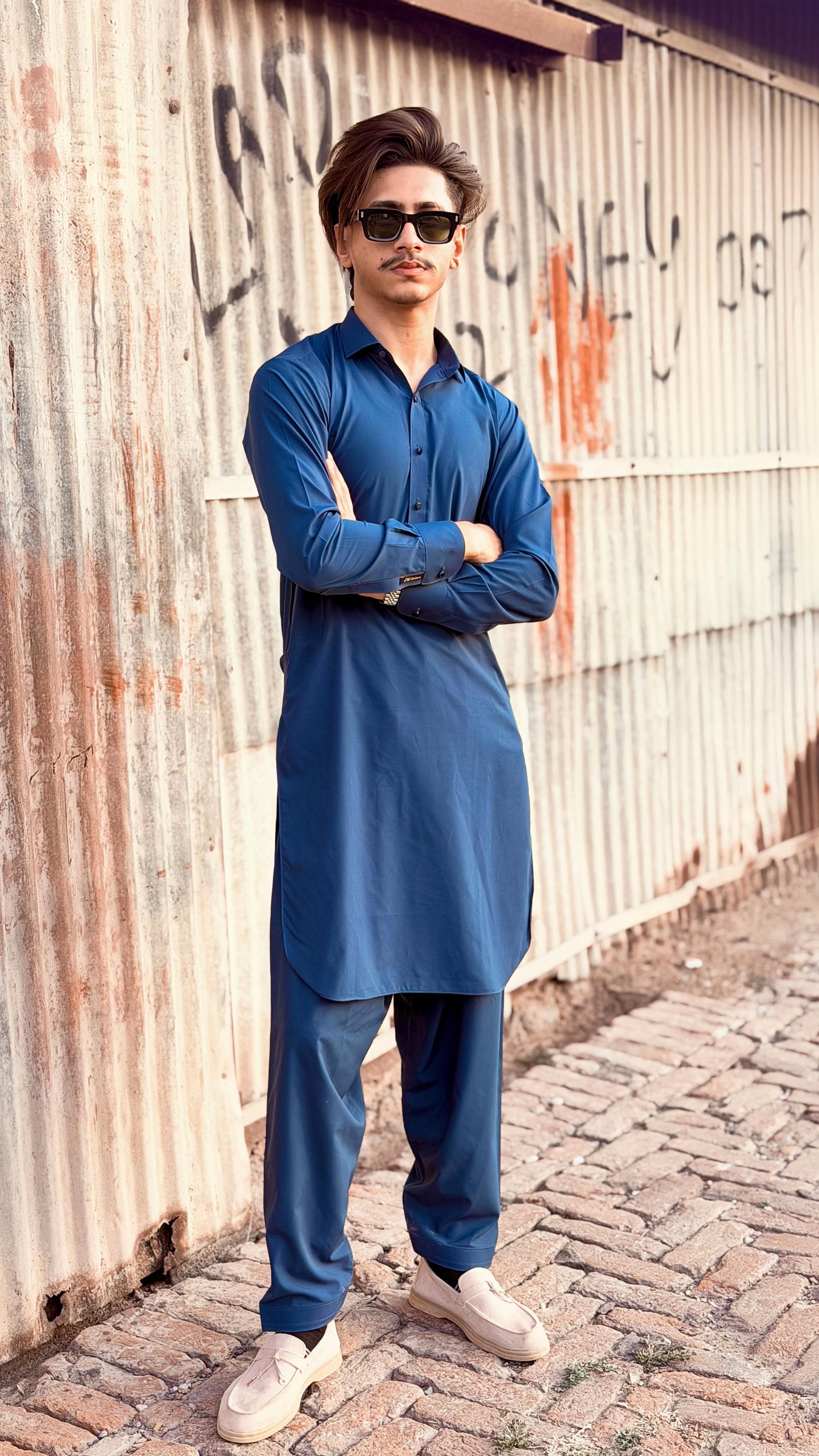 @ہادی خان 🦇