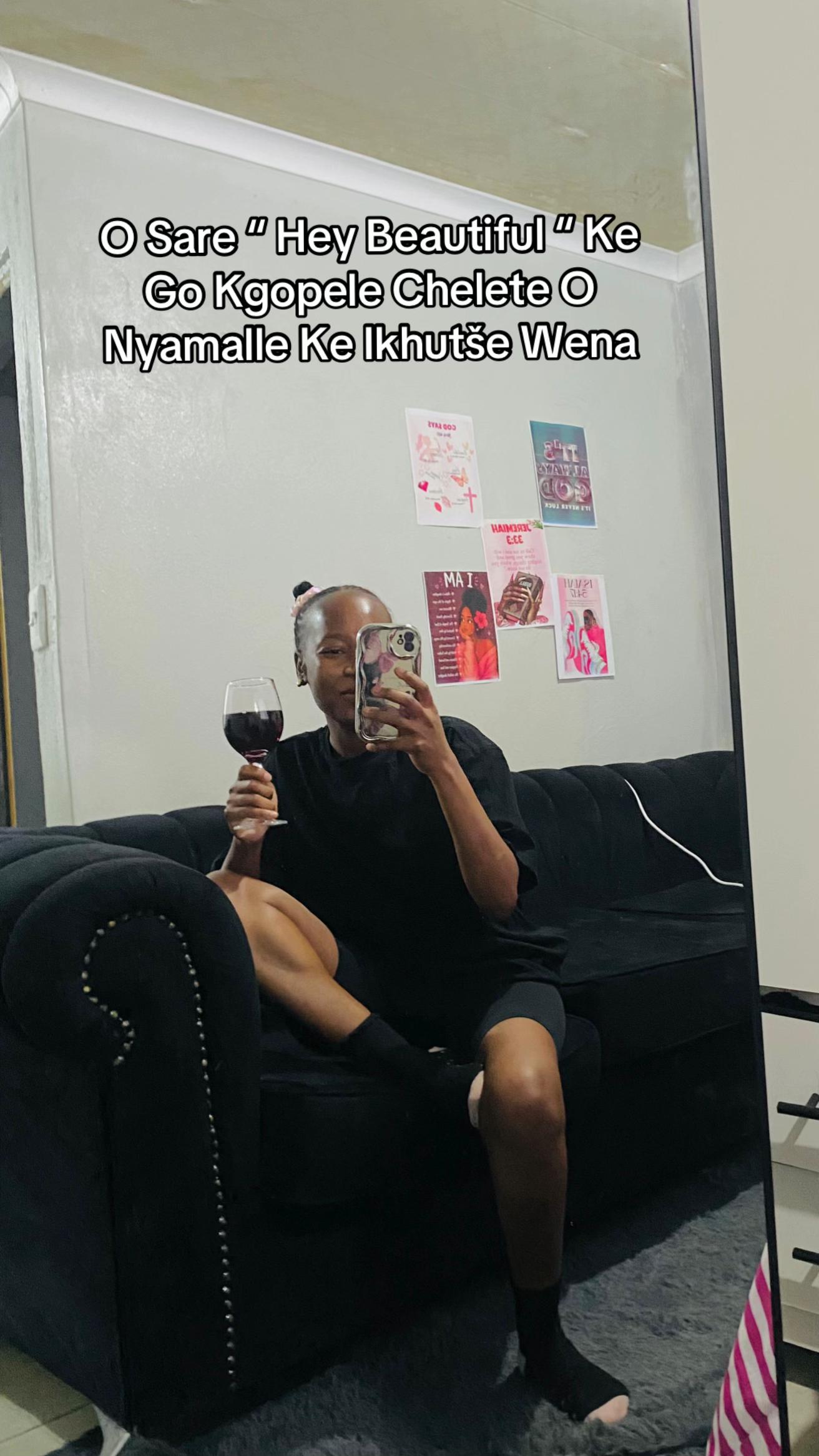 @PhotunateMadee