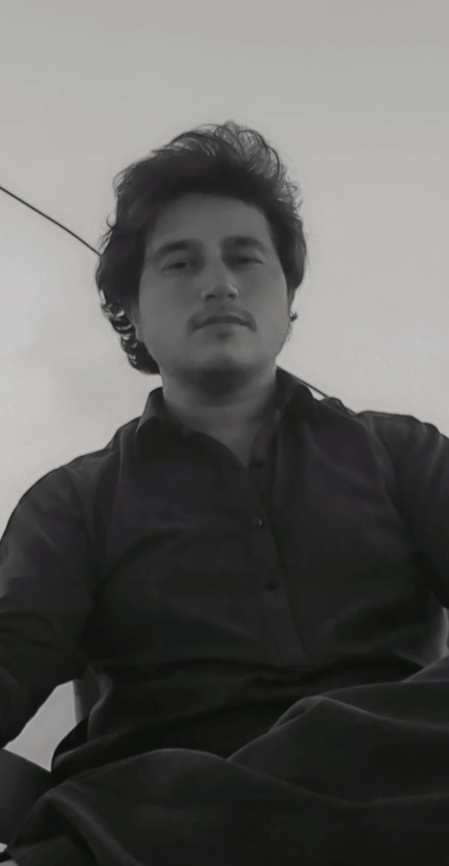 @Zahoor Akhunzada 👑