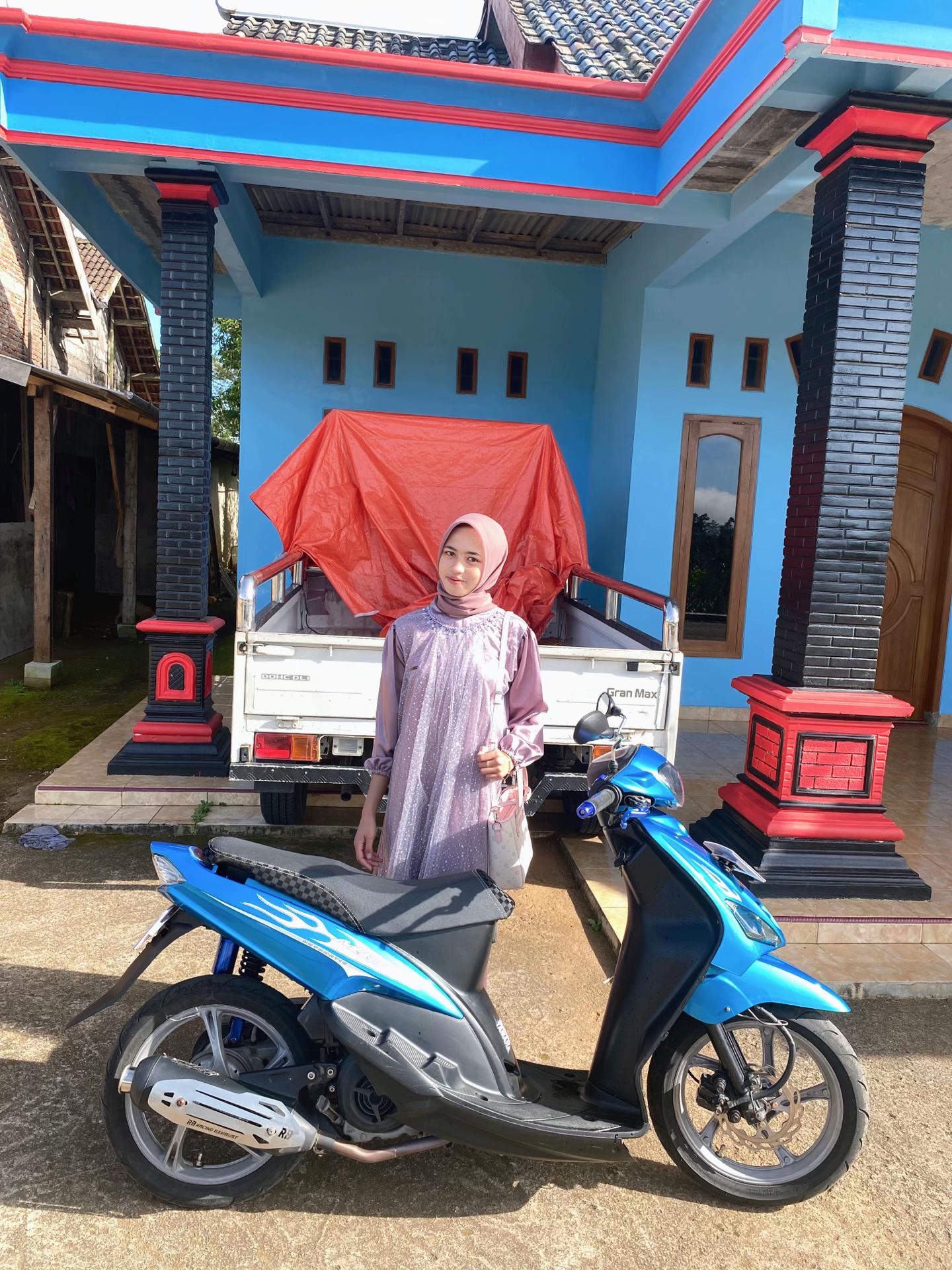 @Dewi🍭