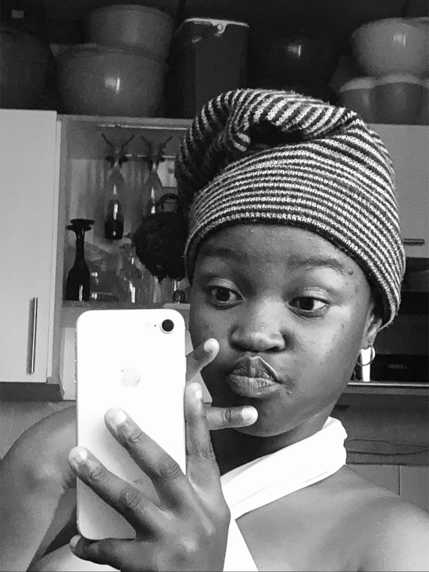 @NizoleNkabi