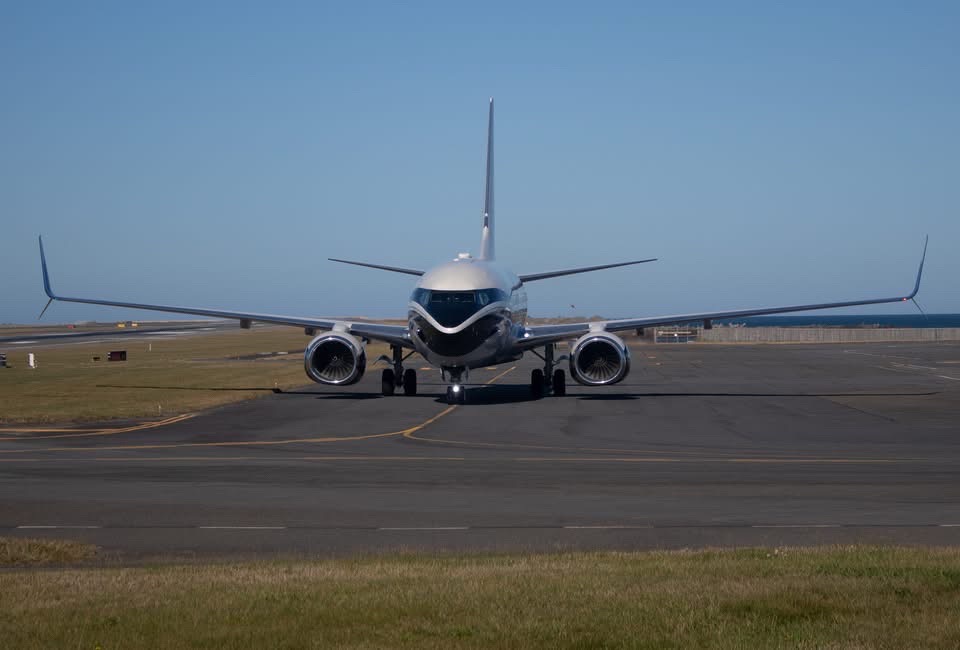 @The New Zealand plane spotter