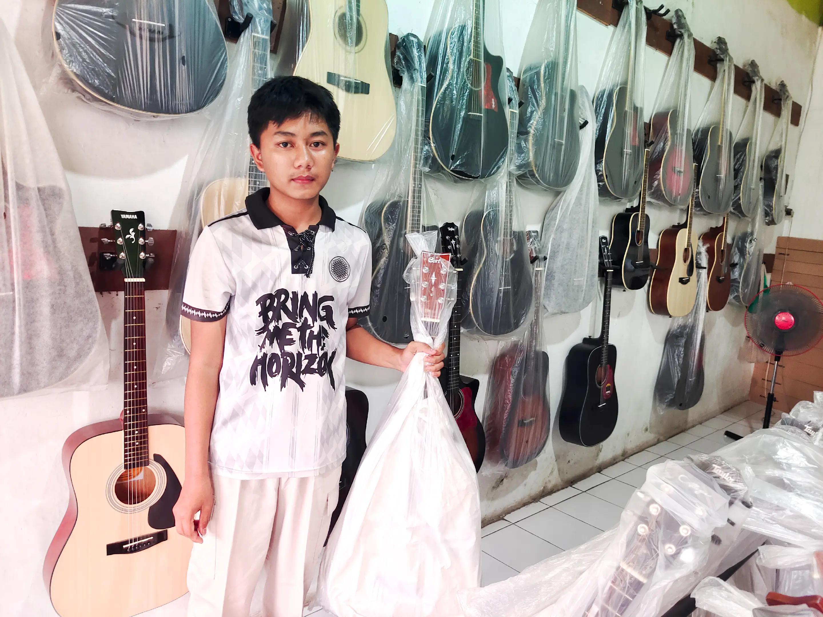 @Hanung Gitar Purwakarta