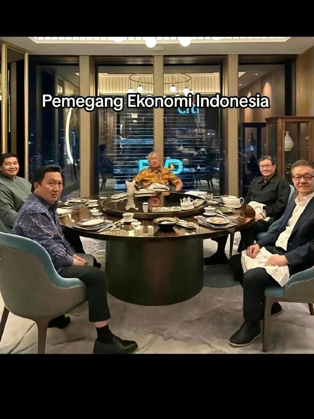 @anggastrongboy.