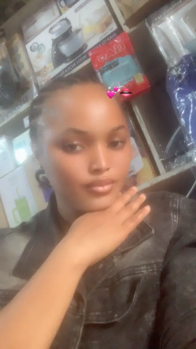 @Monique fashionCo📌