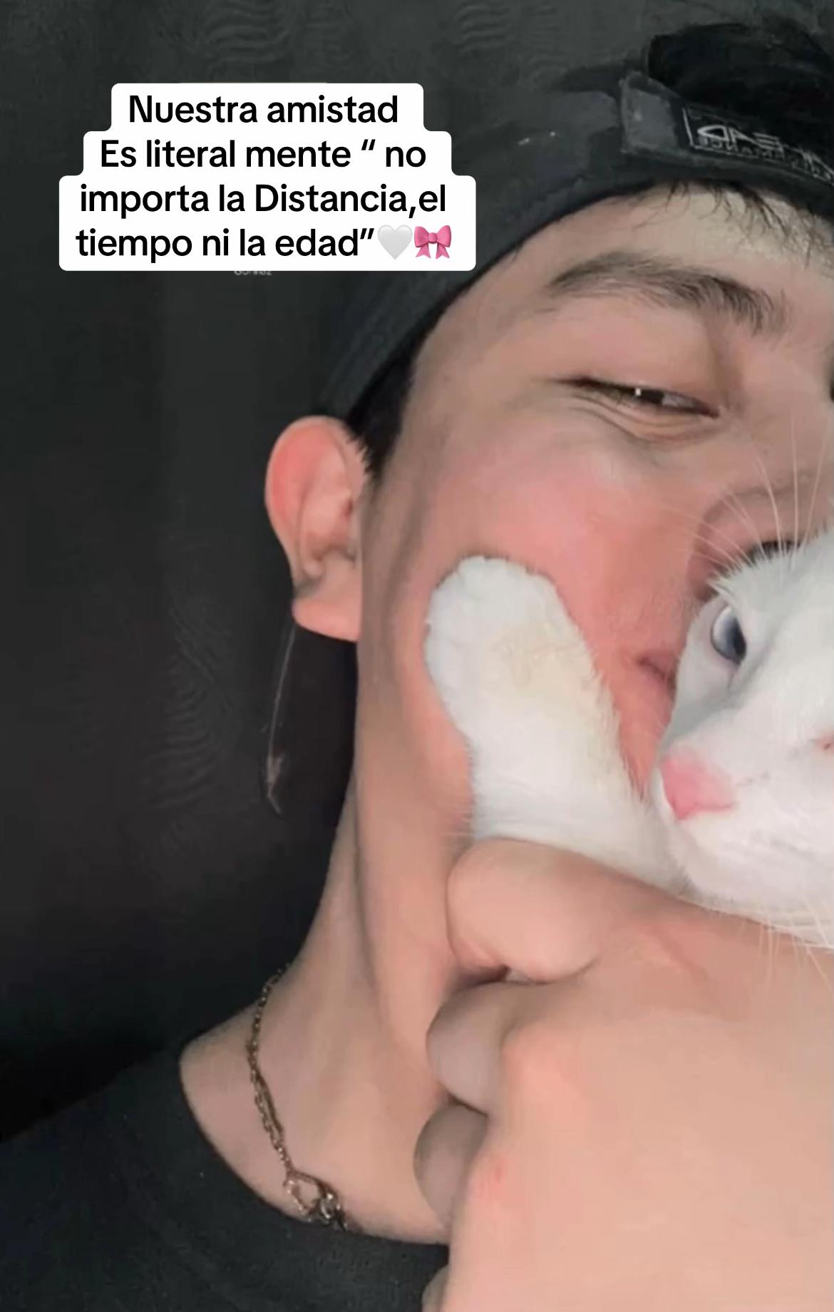 @Ale 🤍🎀