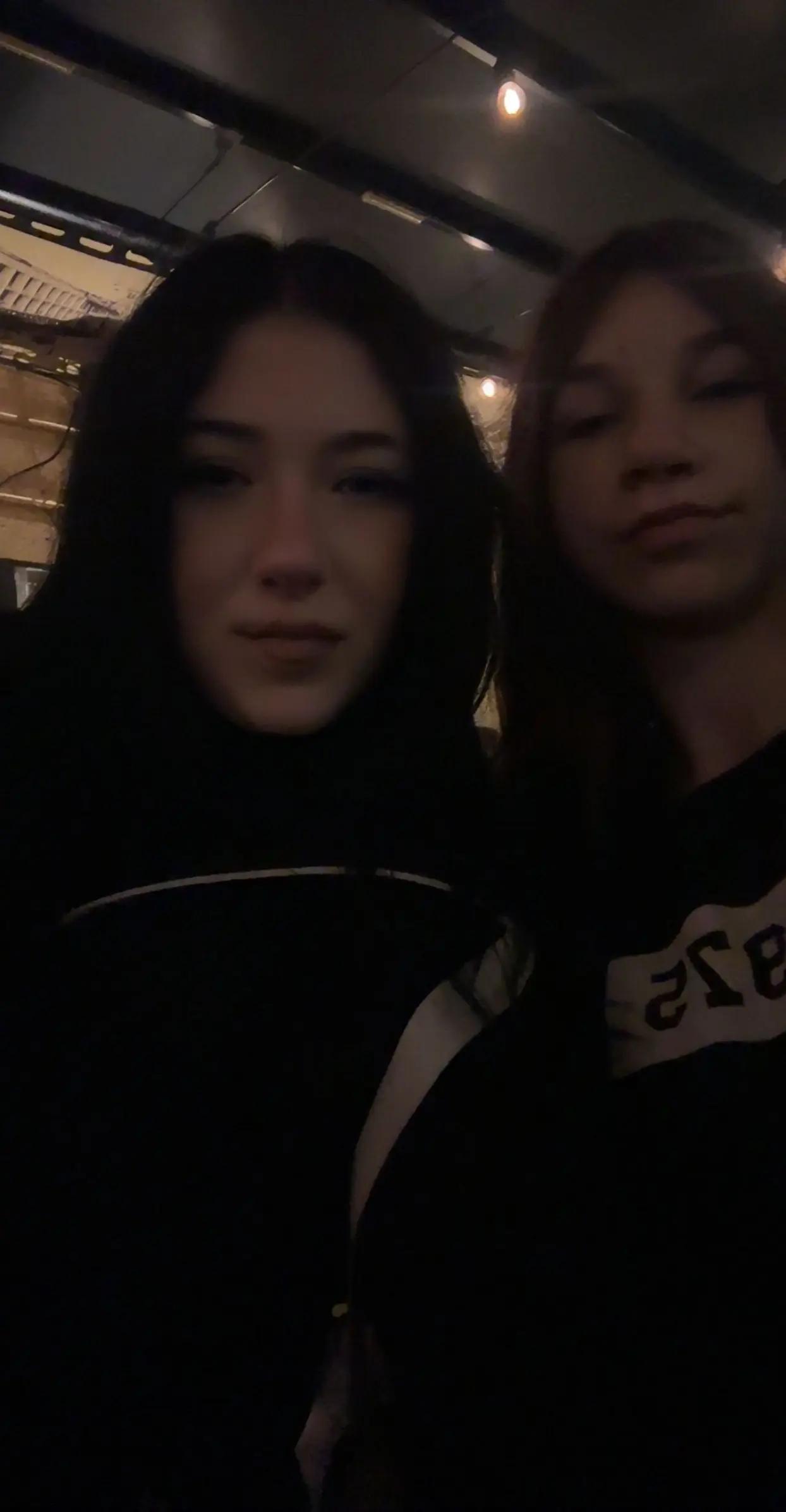 @🖤
