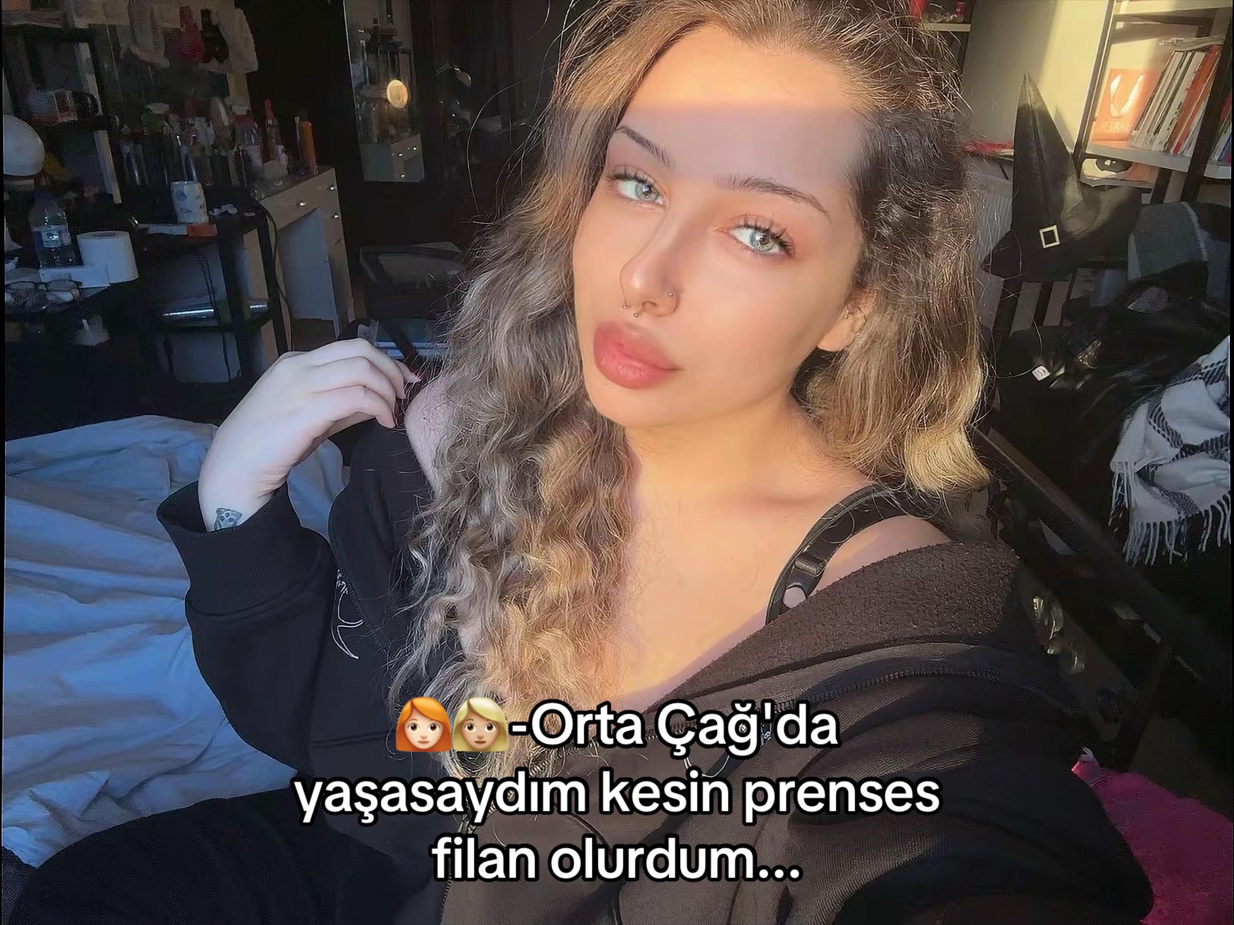 @marceline 🤡