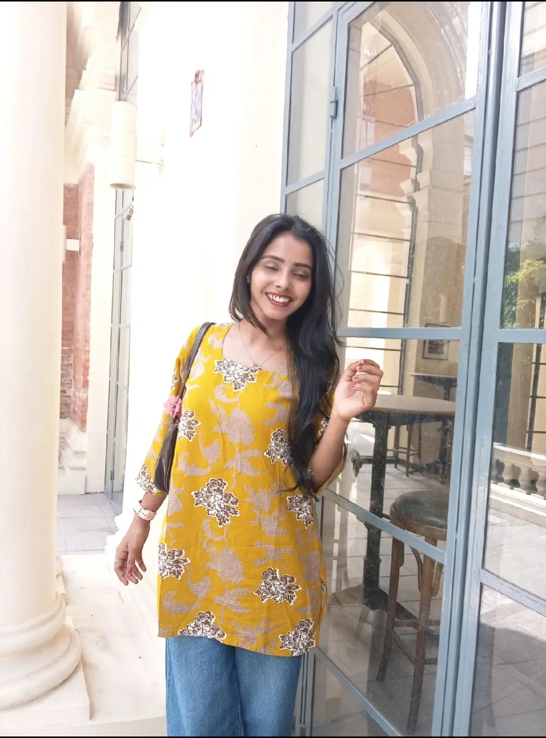 @rakhi thakur🌸🕊️