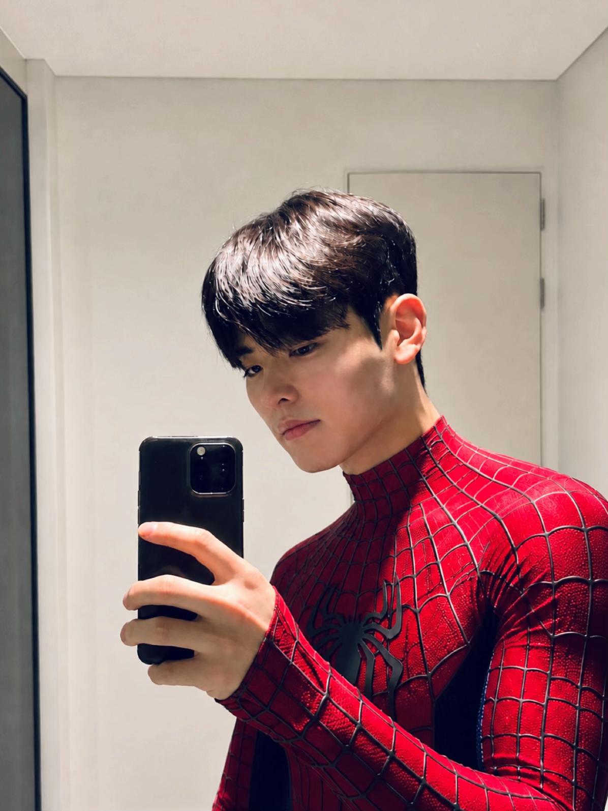 @로안 ROAN🌌