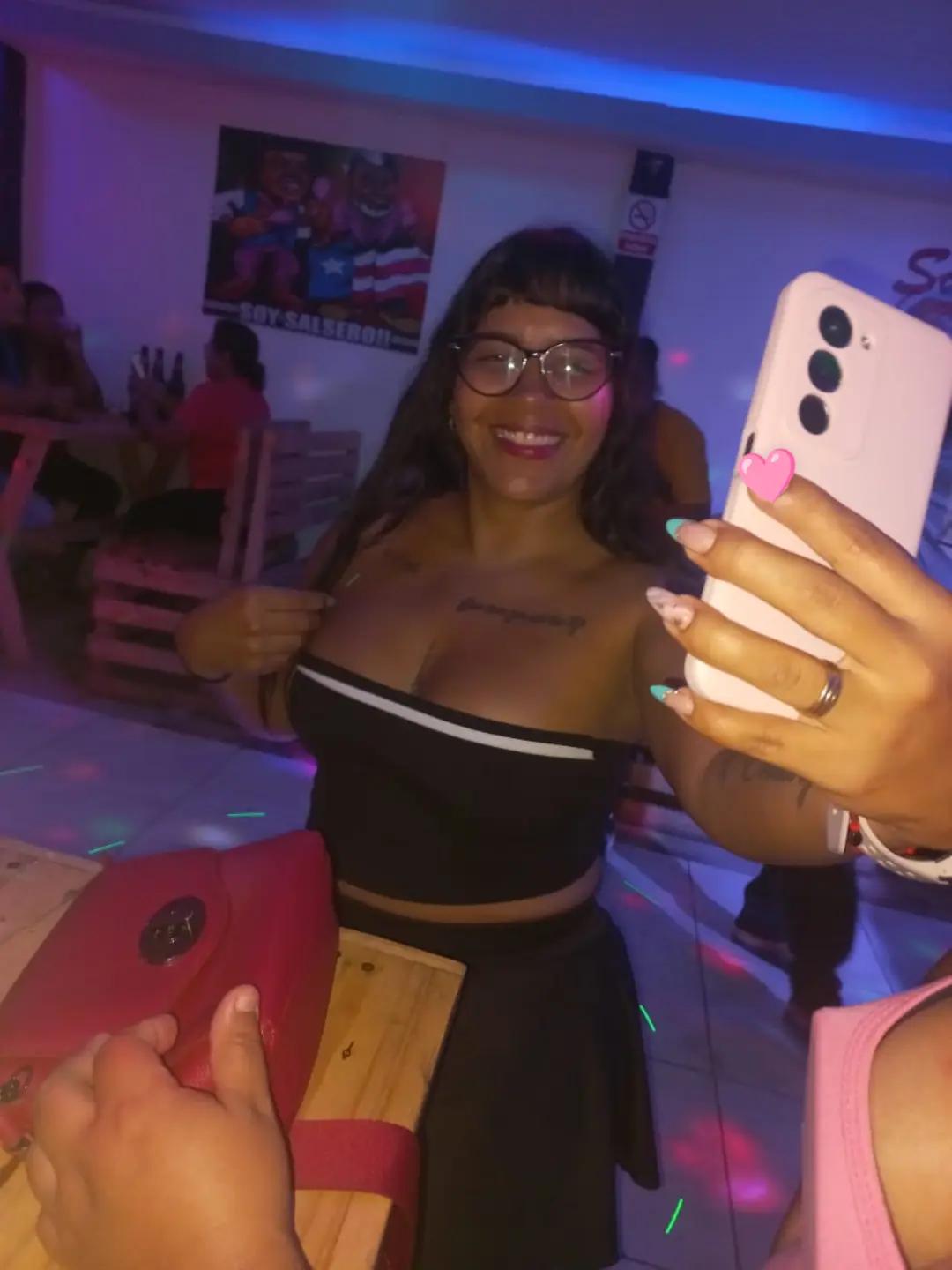 @Negra Bella