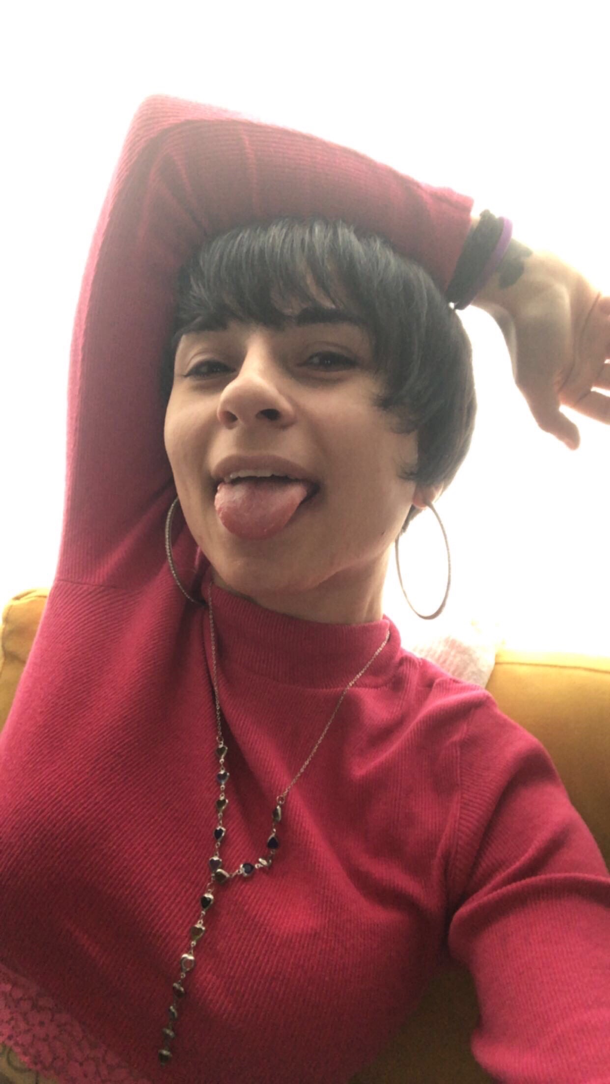 @G&Uuml;LNUR &Ouml;Z&Ccedil;ELİK