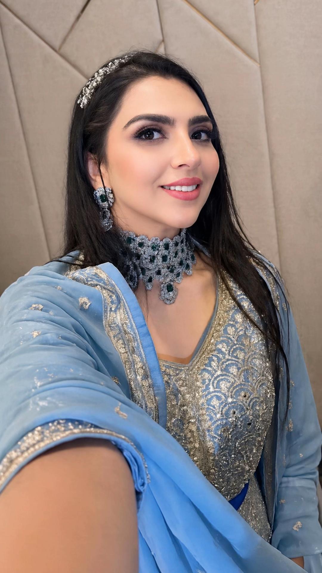 @billiondollargirl2