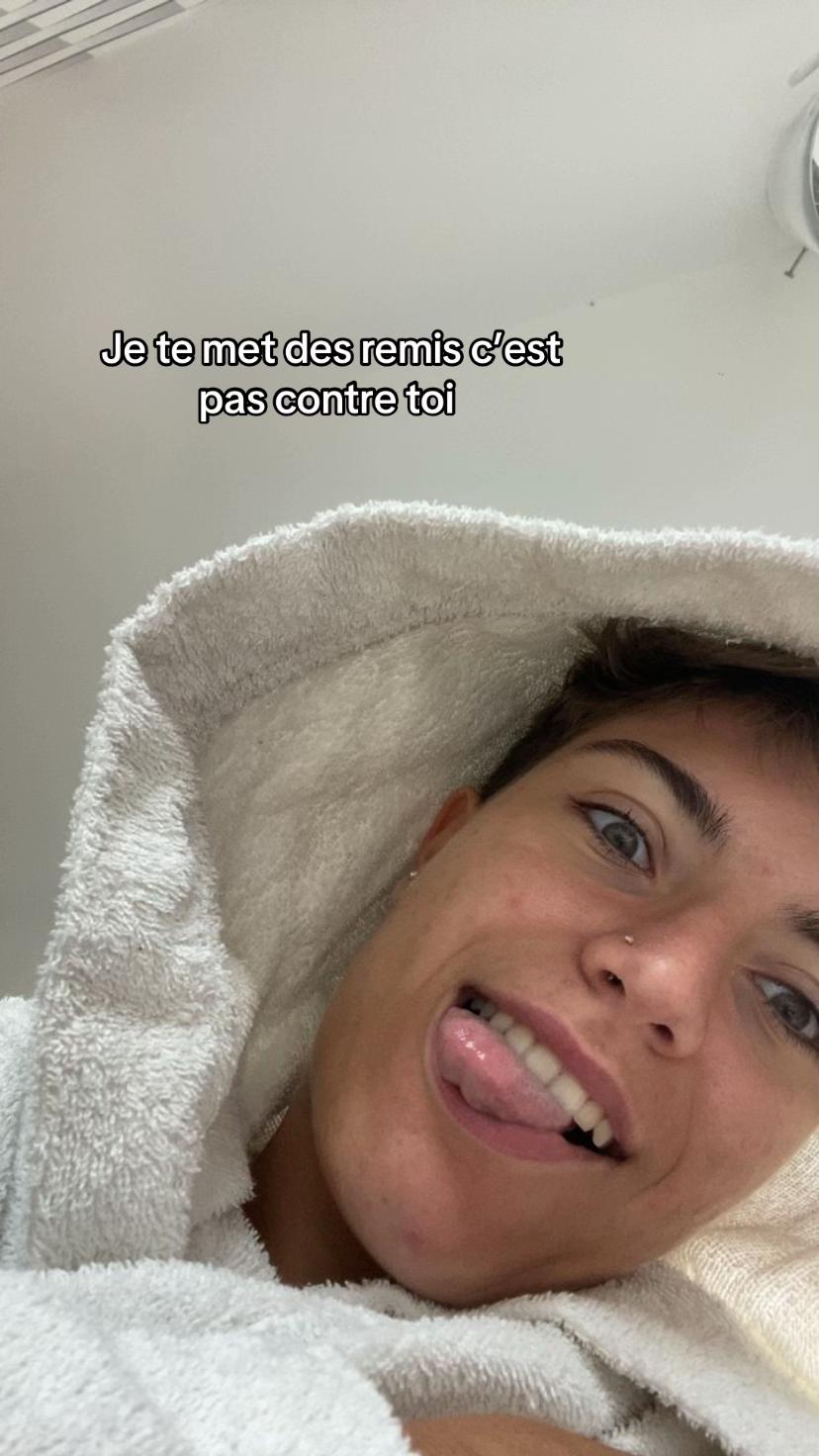 @Eléna🐺
