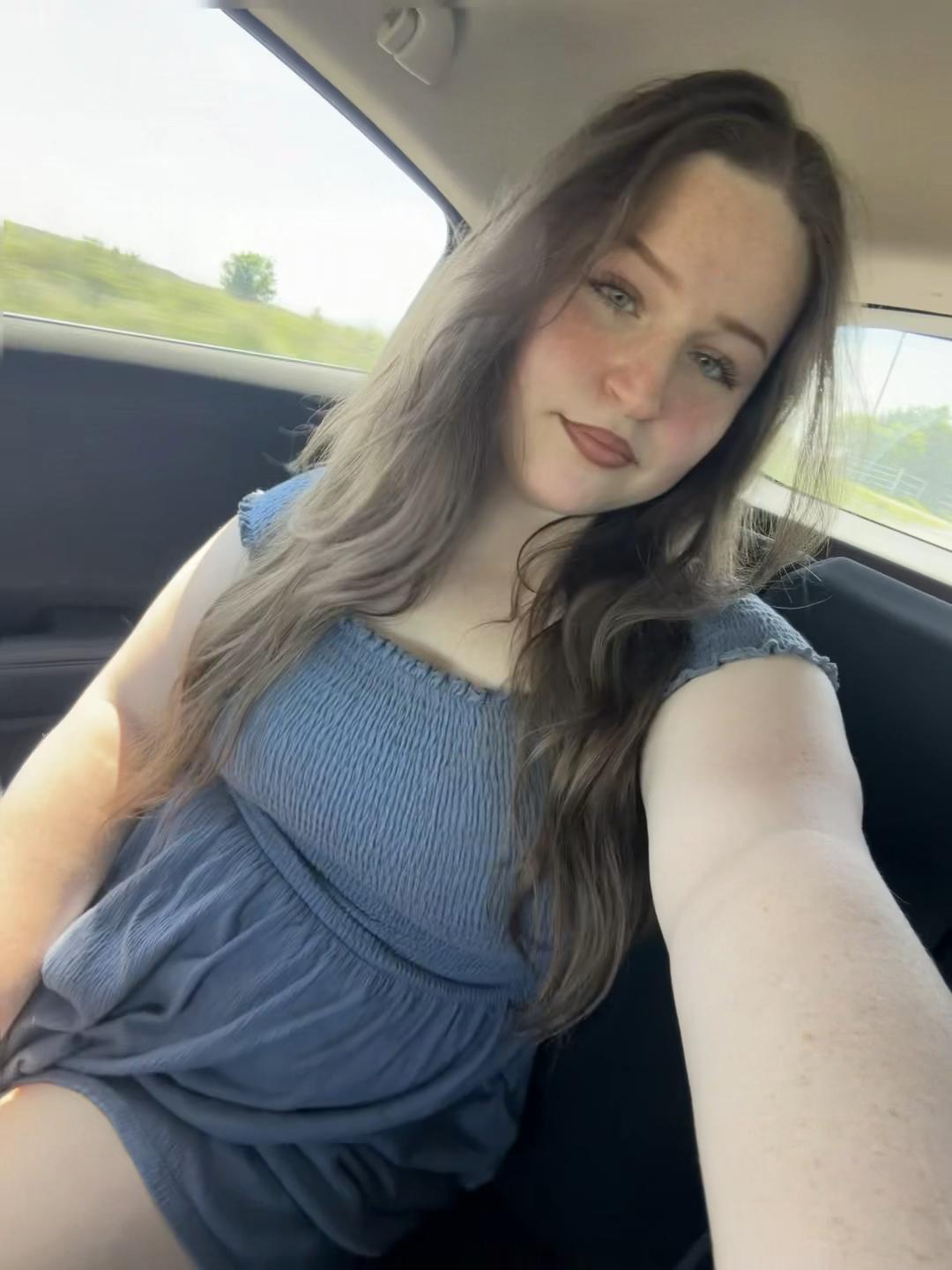 @🐝