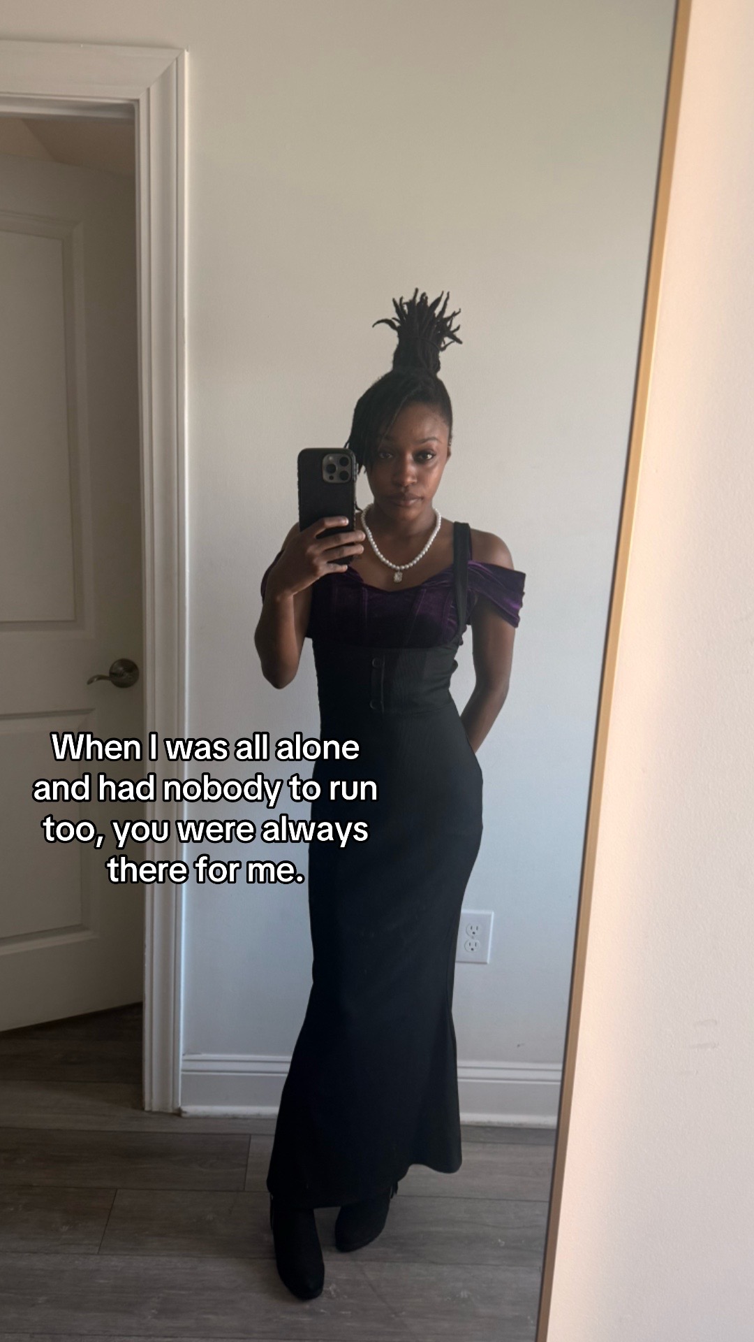@Ms. Layne 🪐✨🥀🖤