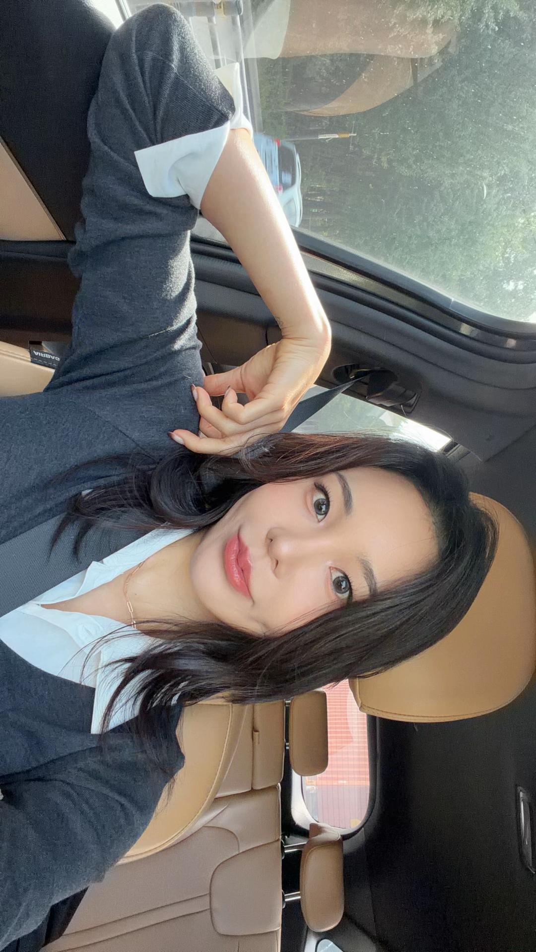 @heeniwaxing