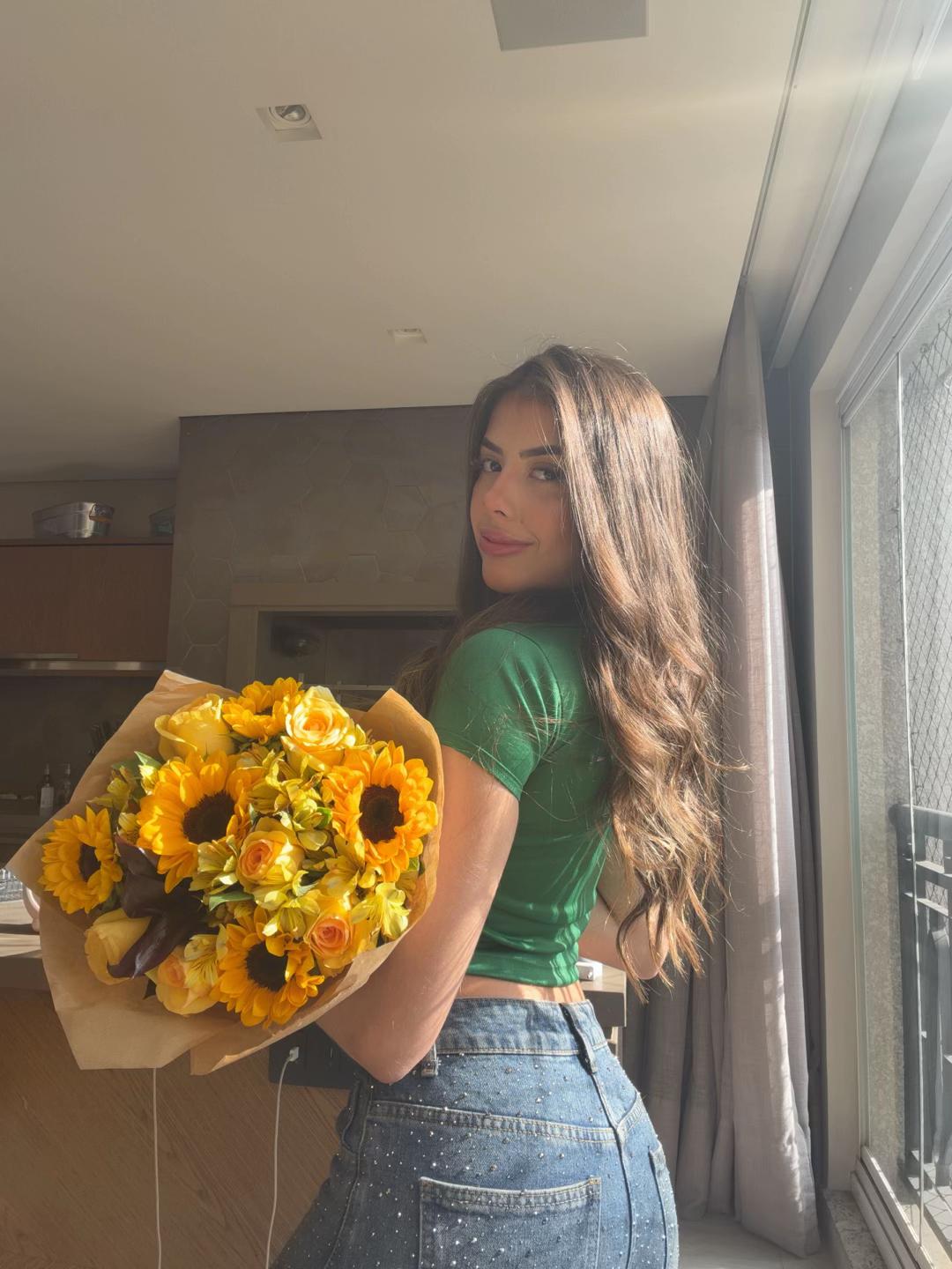 @Lo