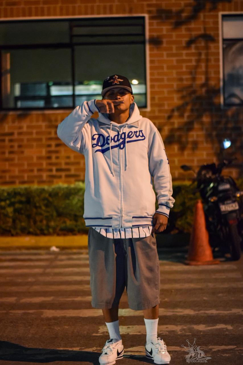 @𝐓𝐨𝐧𝐲 81