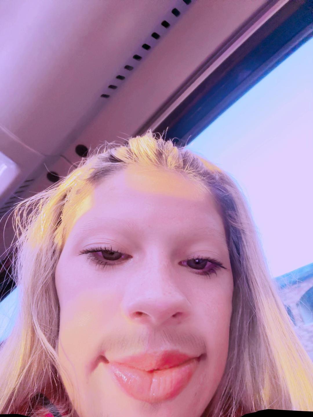 @rrightupyourally