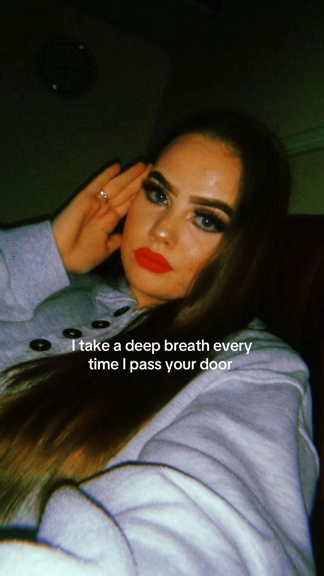 @Ellaa