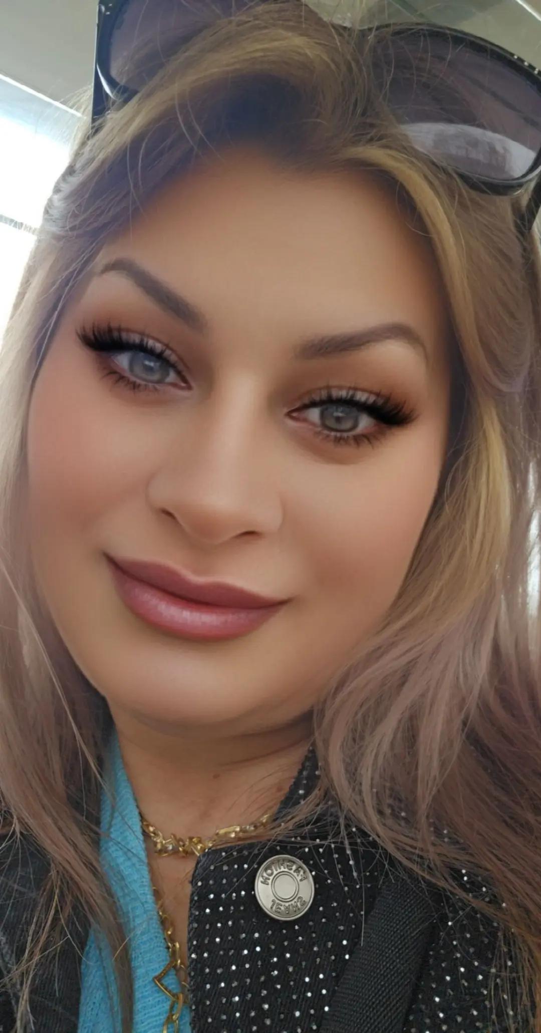 @Șefa Blondy🥰