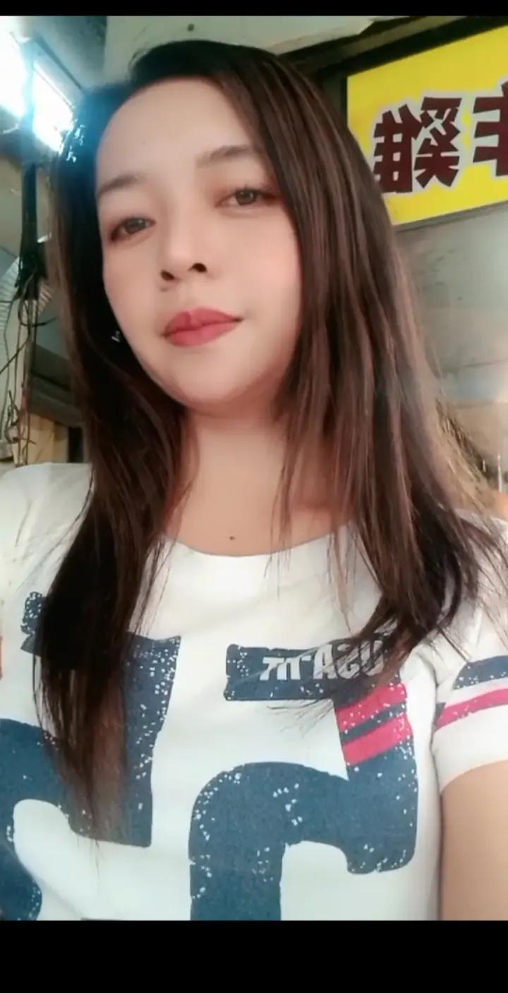 @🇮🇩 caca formoza ♥️🇹🇼