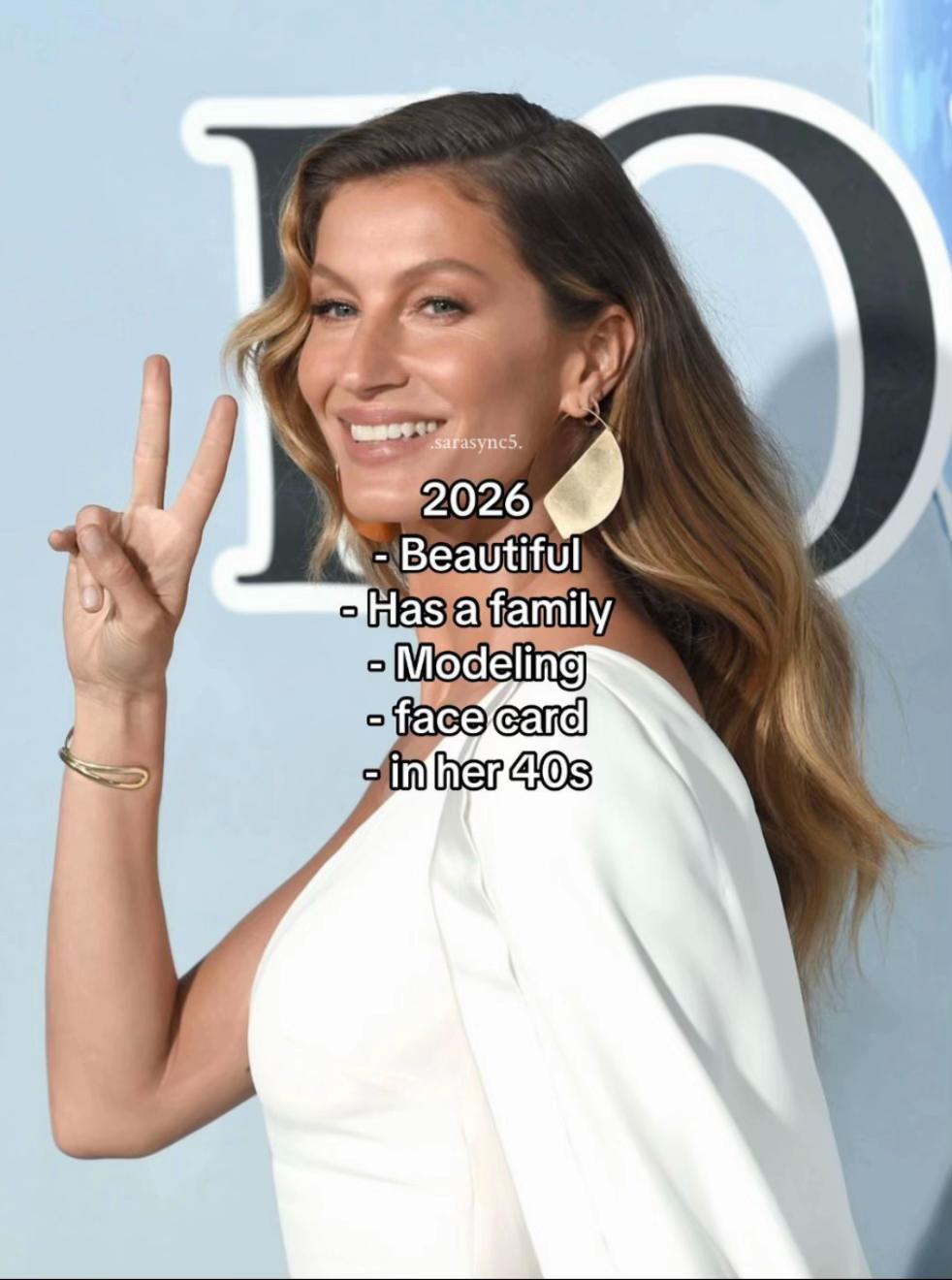 @@𝐬
