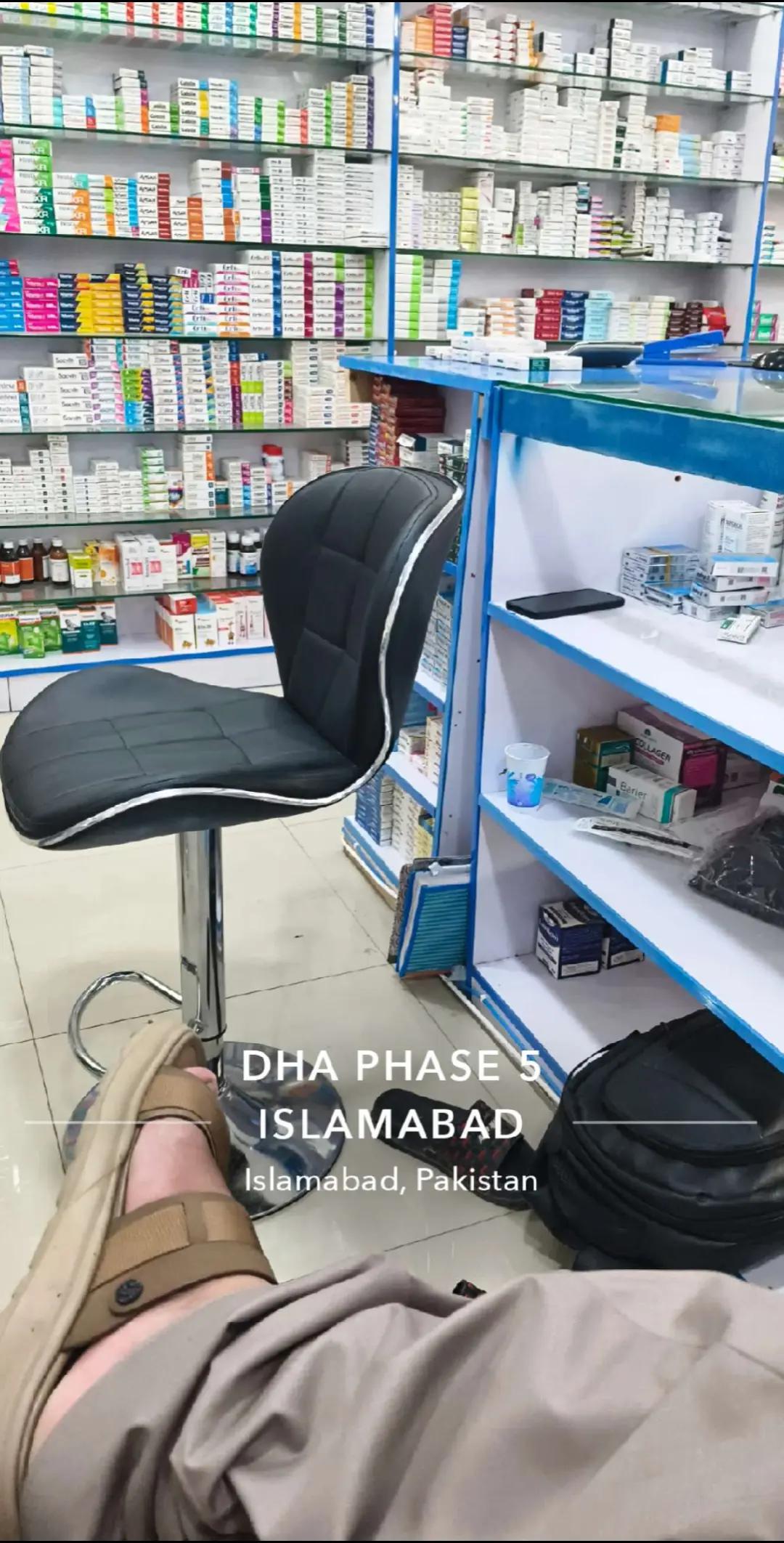 @Seenzer_baloch