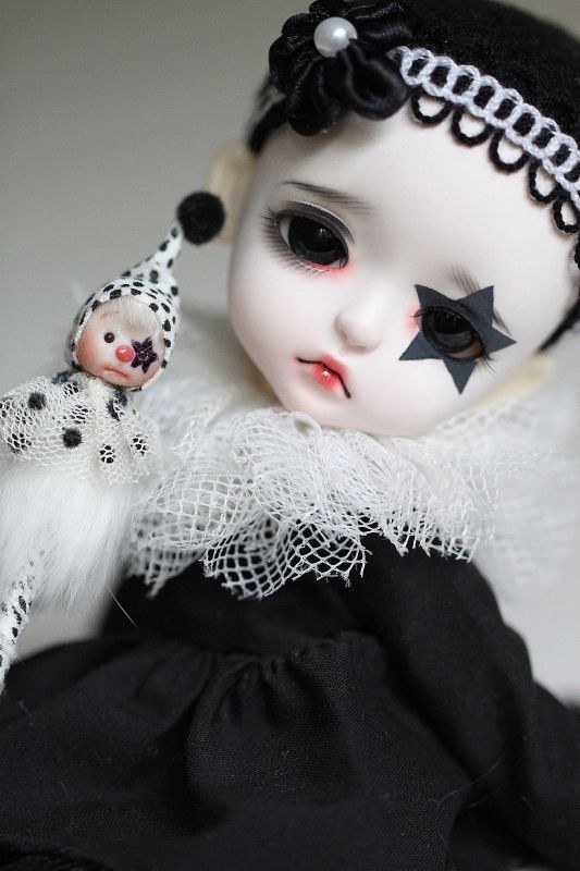 @Doll