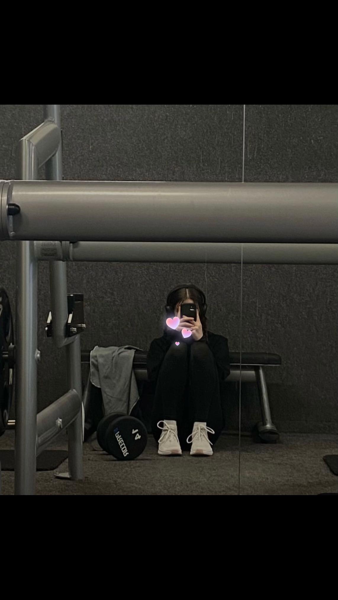 @𝐍𝐈𝐒𝐀 𝐊𝐇𝐀𝐍✨️