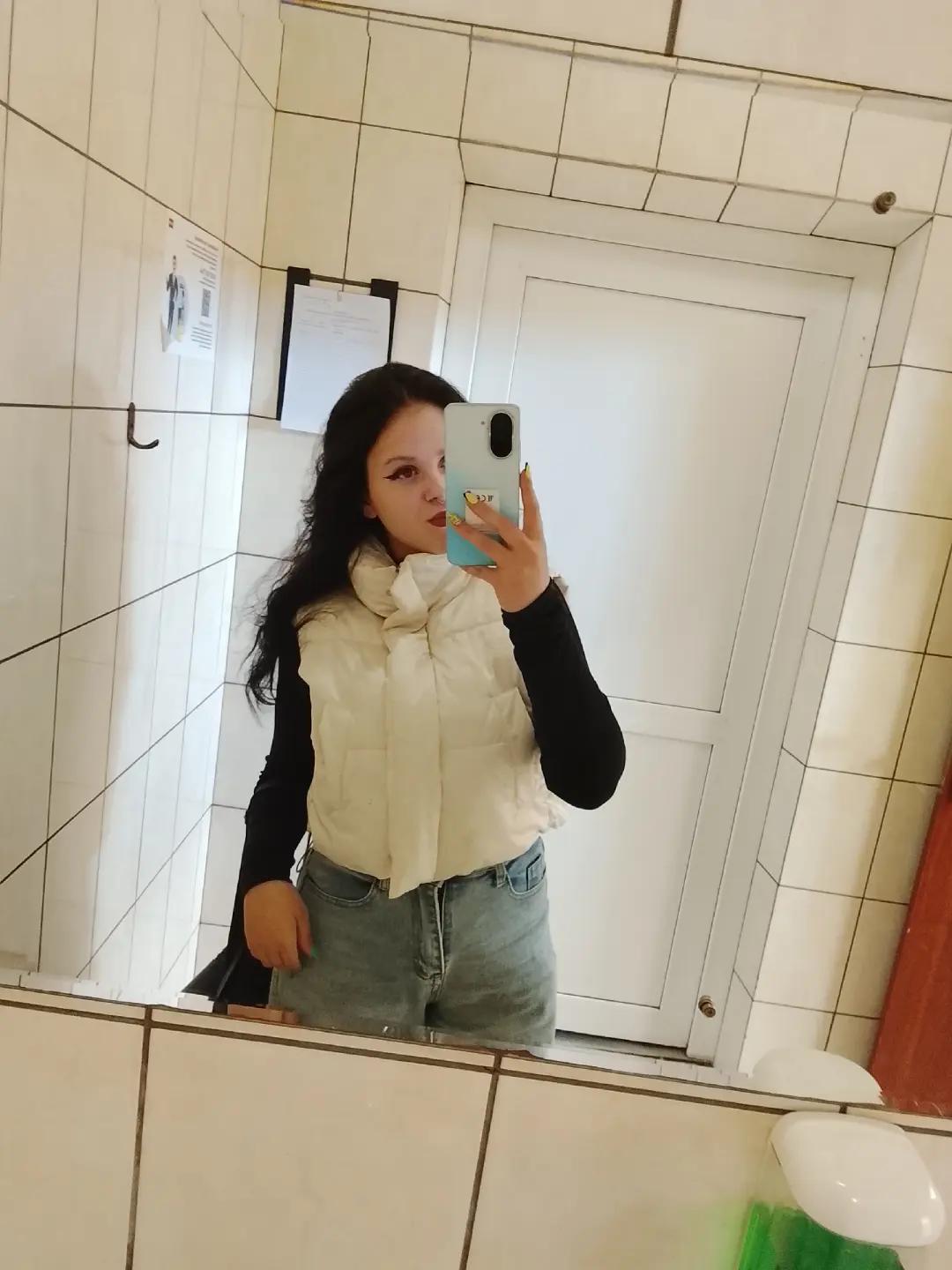 @брюнетка на солях😶🌫️🌿