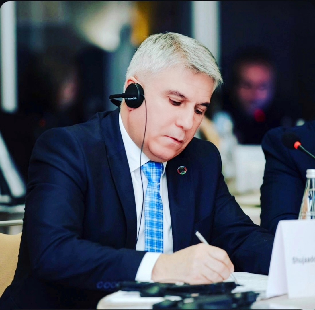 @VƏKİL Ş&uuml;caəddinBağırov