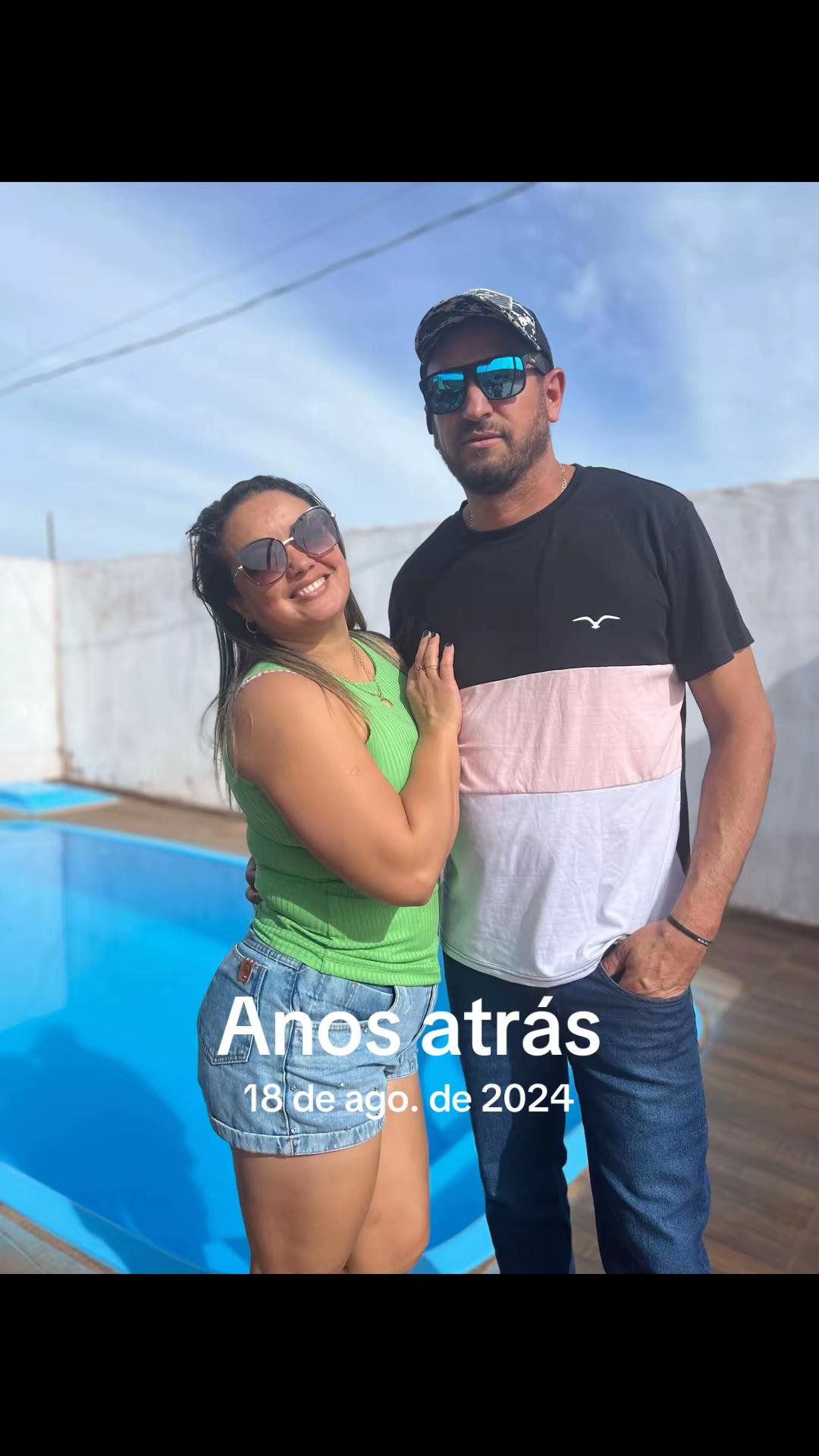 @Vanessa Vanessa R835